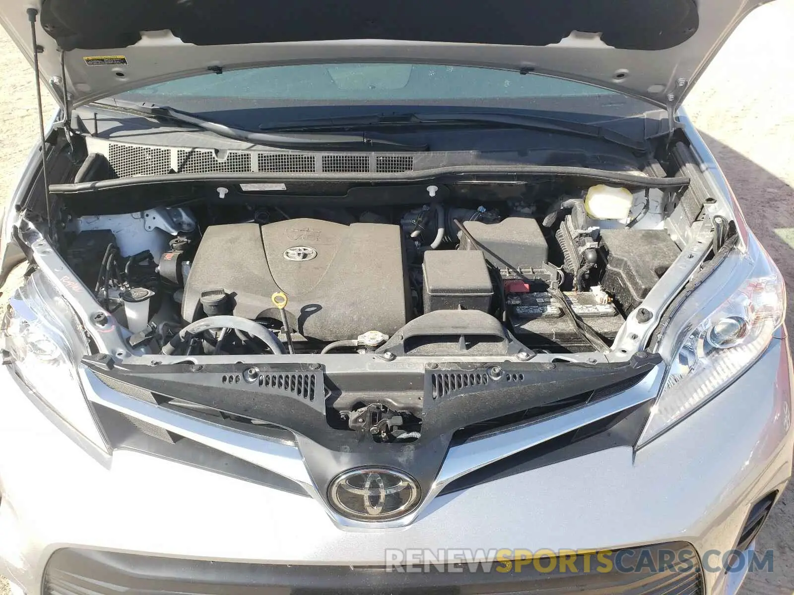7 Photograph of a damaged car 5TDKZ3DC4LS069117 TOYOTA SIENNA 2020