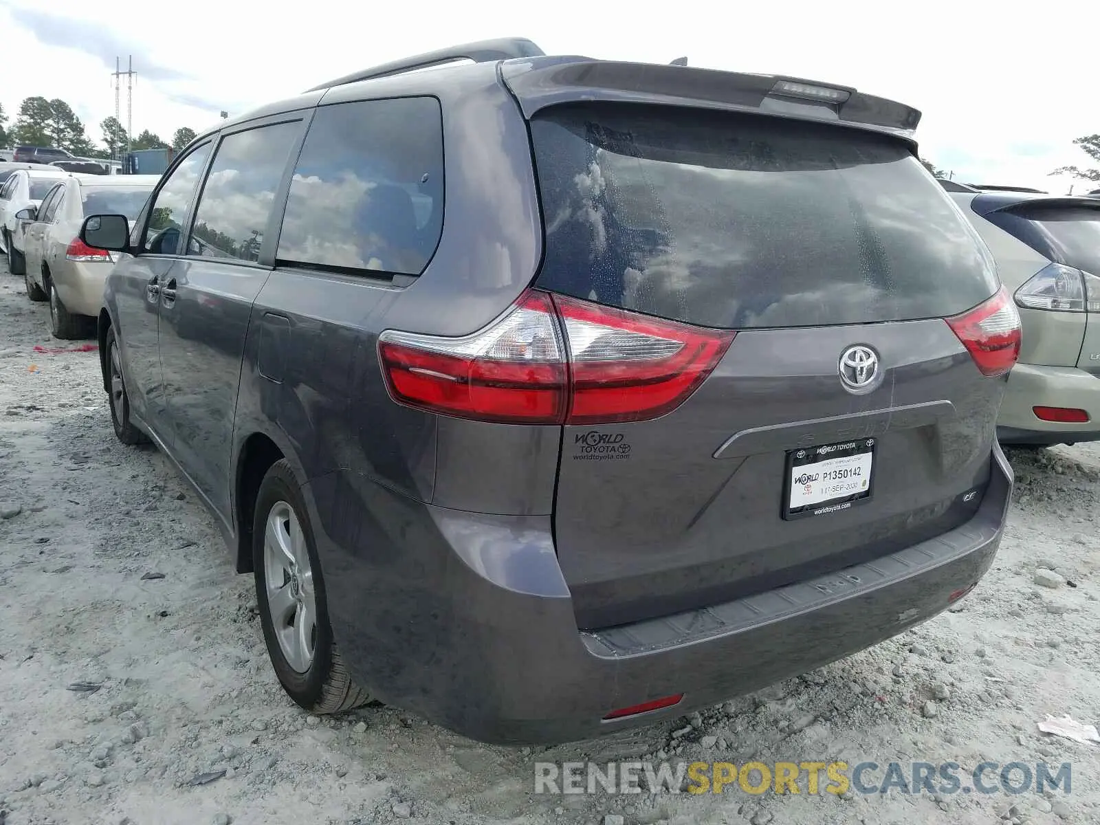 3 Photograph of a damaged car 5TDKZ3DC4LS074933 TOYOTA SIENNA 2020