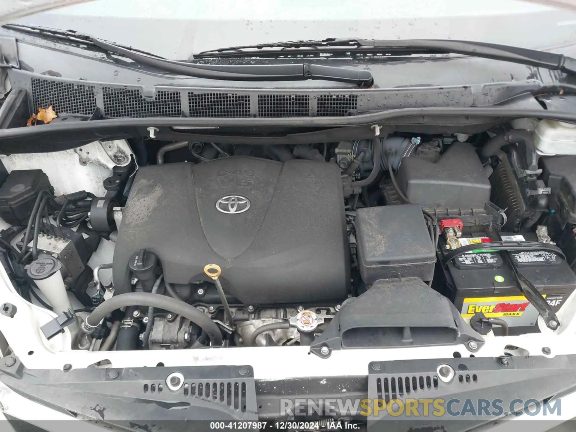 10 Photograph of a damaged car 5TDKZ3DC5LS068784 TOYOTA SIENNA 2020