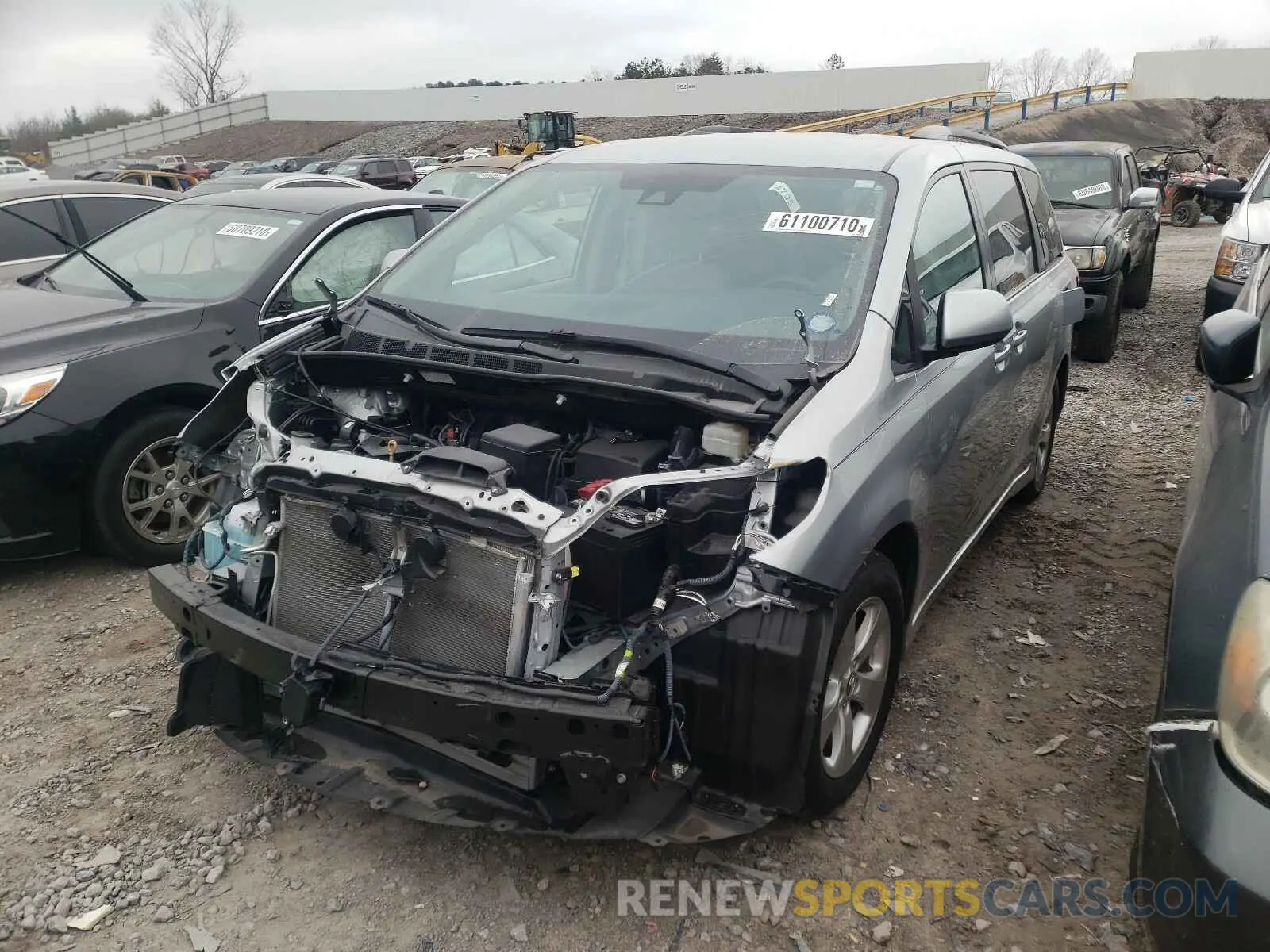 2 Photograph of a damaged car 5TDKZ3DC8LS028621 TOYOTA SIENNA 2020