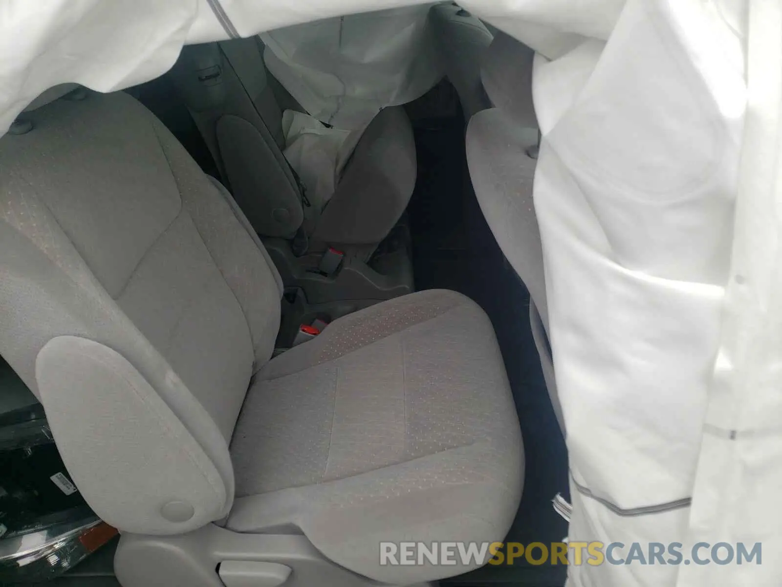6 Photograph of a damaged car 5TDKZ3DC8LS028621 TOYOTA SIENNA 2020