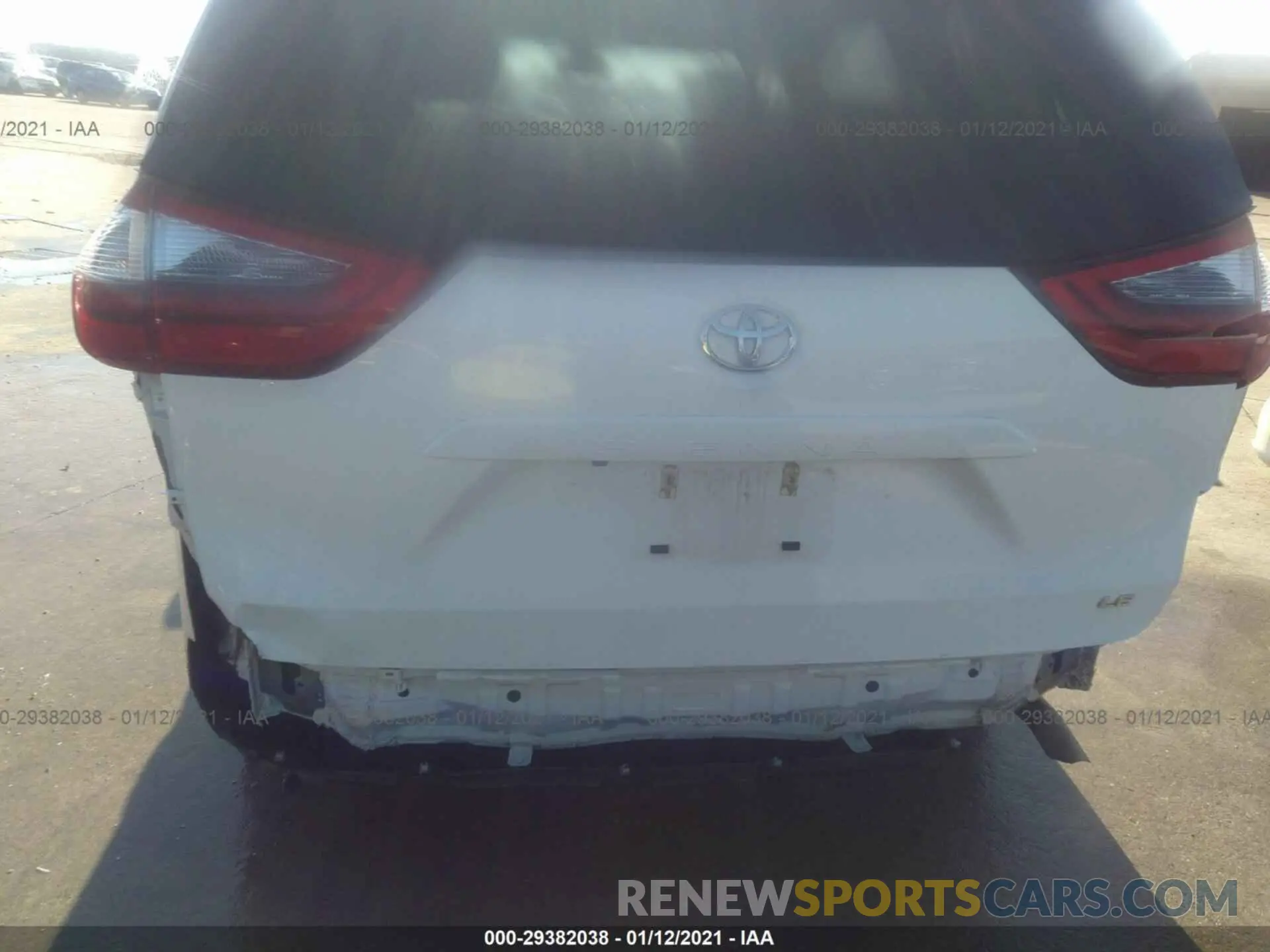 6 Photograph of a damaged car 5TDKZ3DC8LS064079 TOYOTA SIENNA 2020