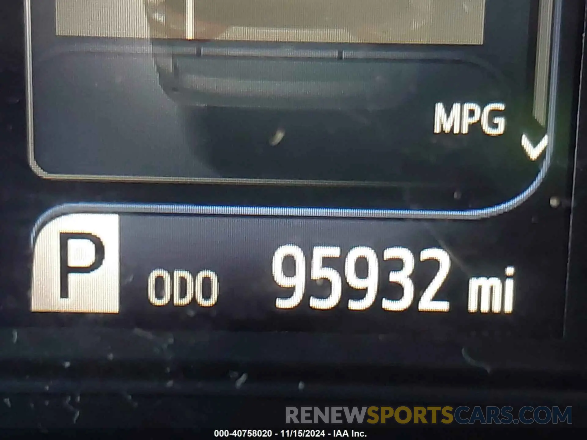 16 Photograph of a damaged car 5TDKZ3DC8LS064499 TOYOTA SIENNA 2020
