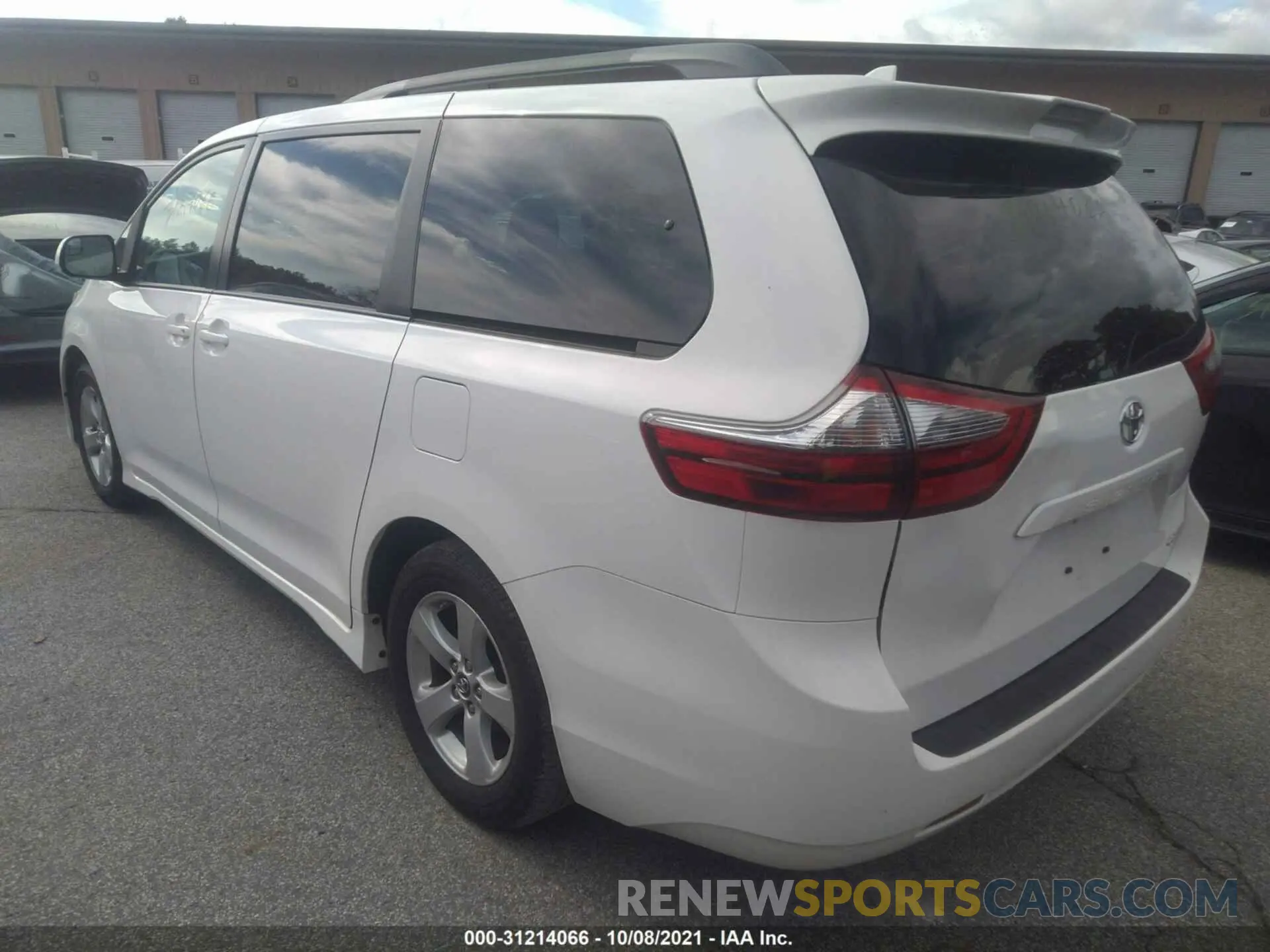3 Фотография поврежденного автомобиля 5TDKZ3DCXLS041239 TOYOTA SIENNA 2020