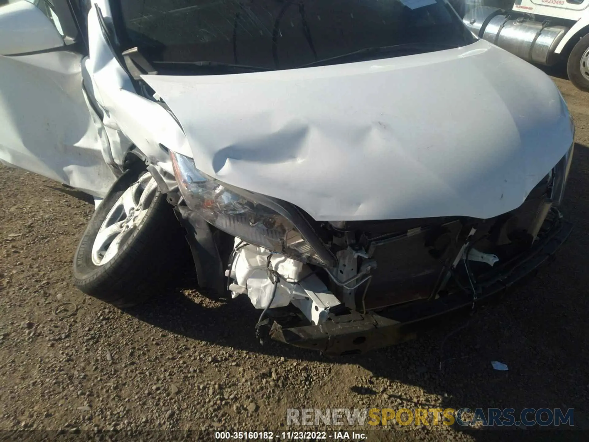 6 Photograph of a damaged car 5TDKZ3DCXLS056601 TOYOTA SIENNA 2020