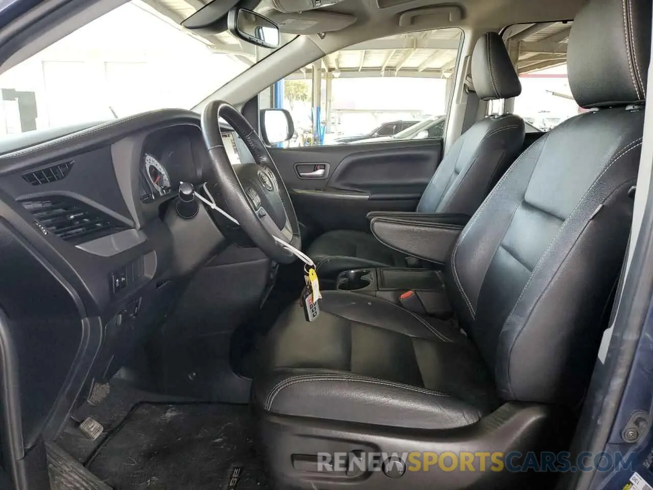 7 Фотография поврежденного автомобиля 5TDXZ3DC4LS034373 TOYOTA SIENNA 2020