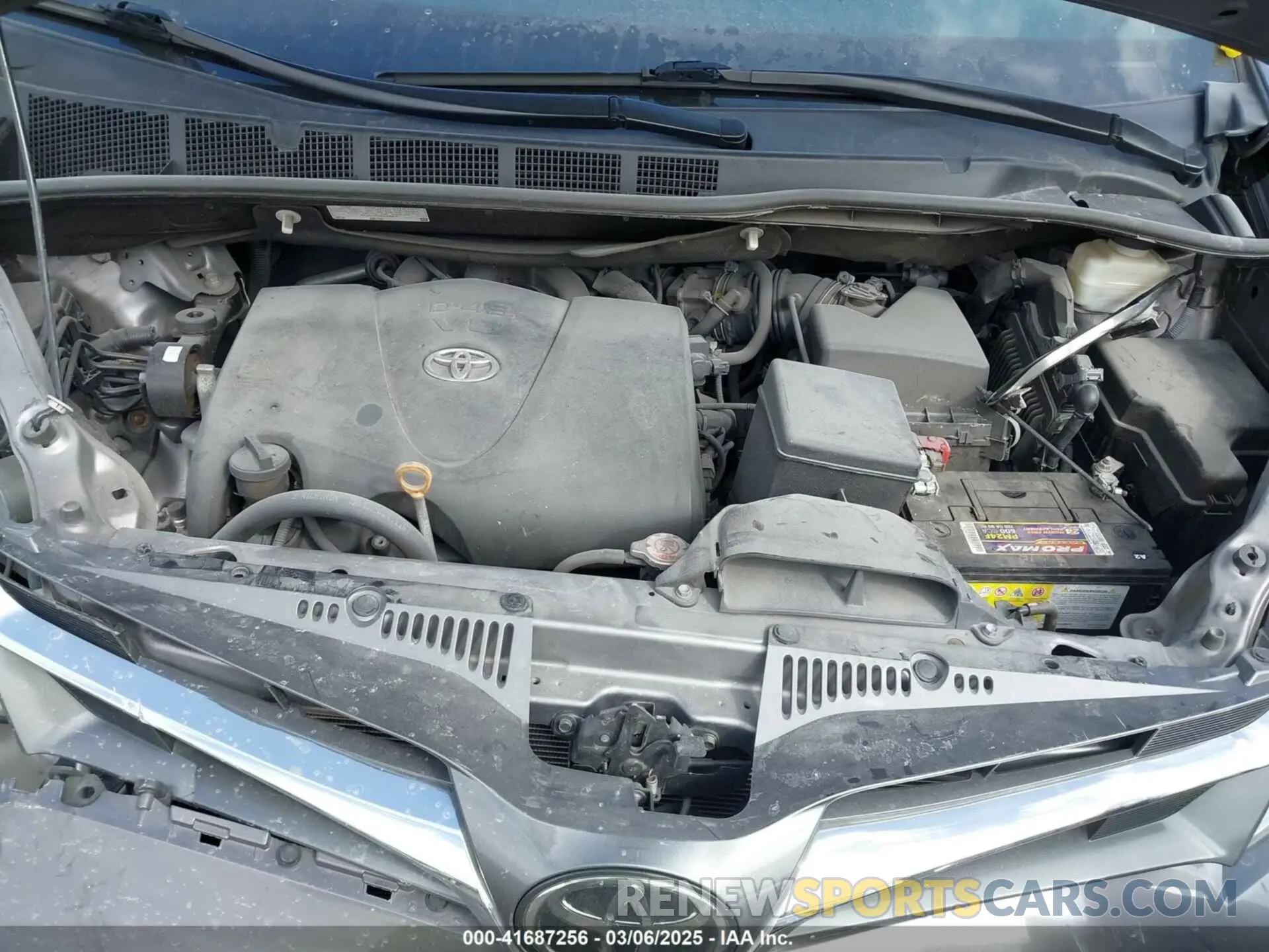 10 Photograph of a damaged car 5TDYZ3DC2LS048521 TOYOTA SIENNA 2020