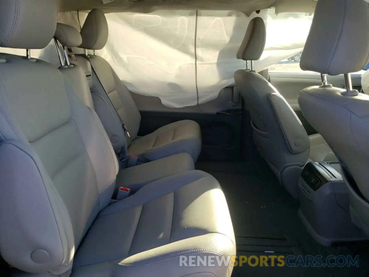 6 Фотография поврежденного автомобиля 5TDYZ3DC2LS052827 TOYOTA SIENNA 2020