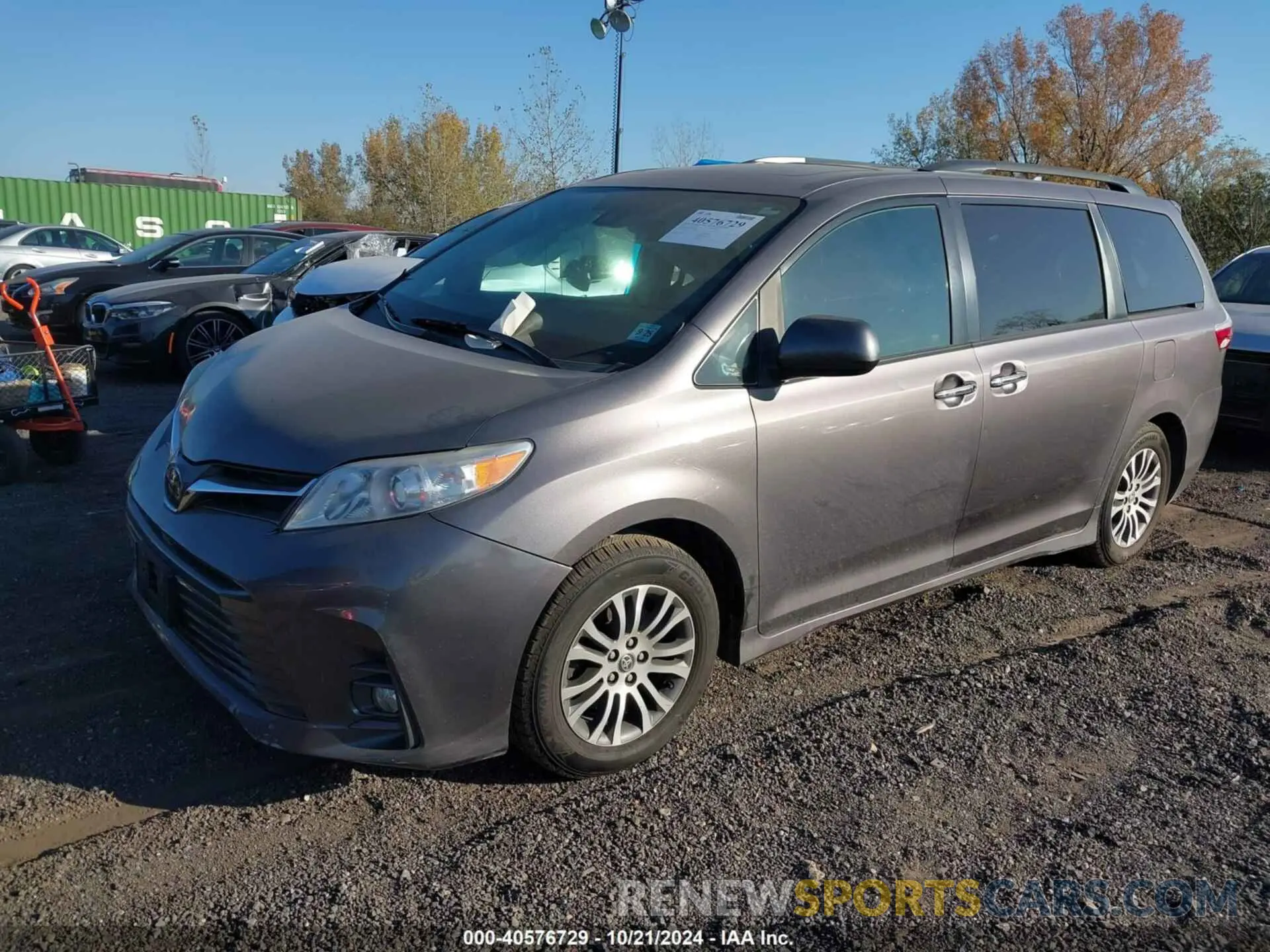 2 Photograph of a damaged car 5TDYZ3DC2LS064296 TOYOTA SIENNA 2020