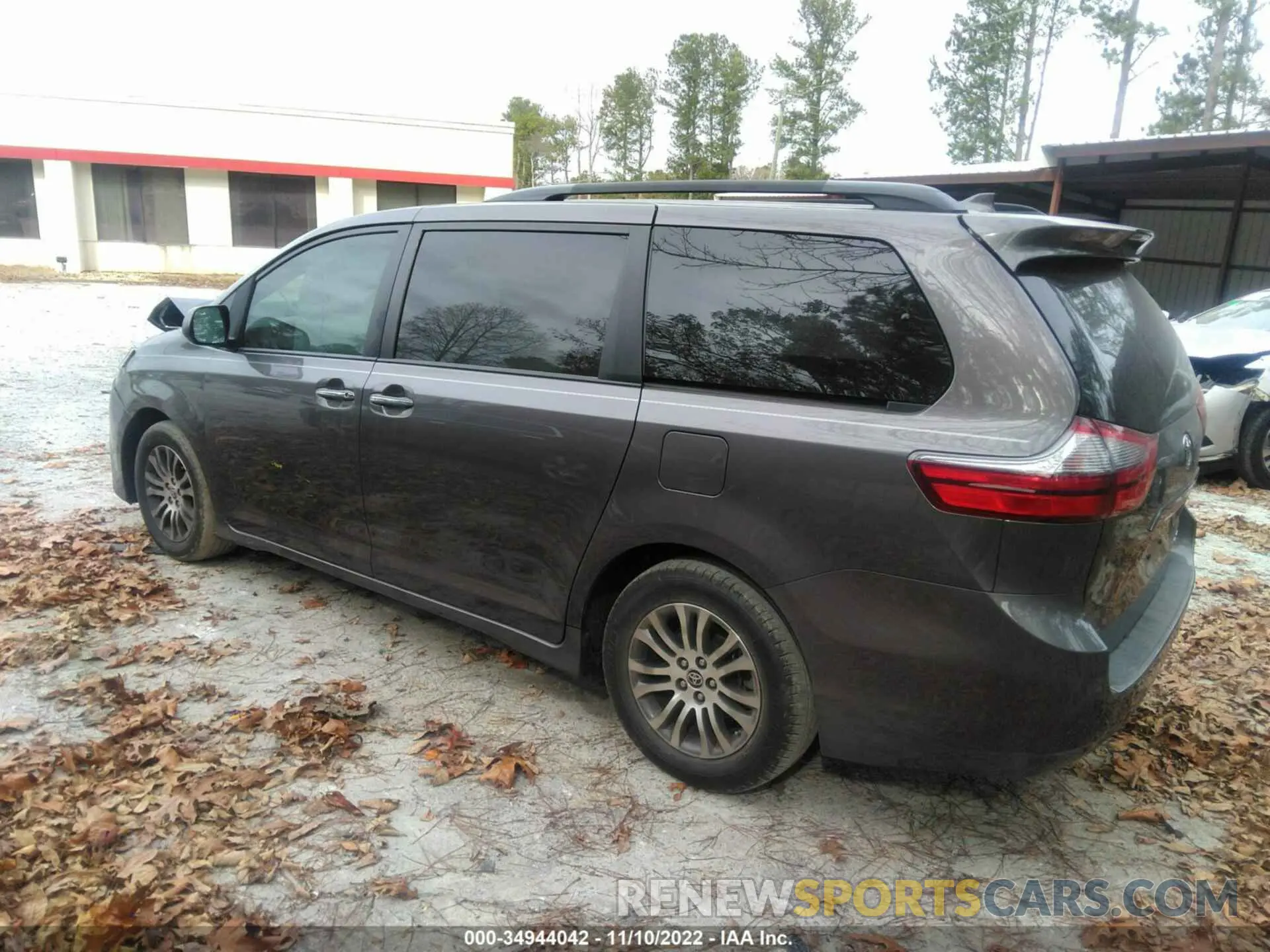 3 Фотография поврежденного автомобиля 5TDYZ3DC2LS070941 TOYOTA SIENNA 2020