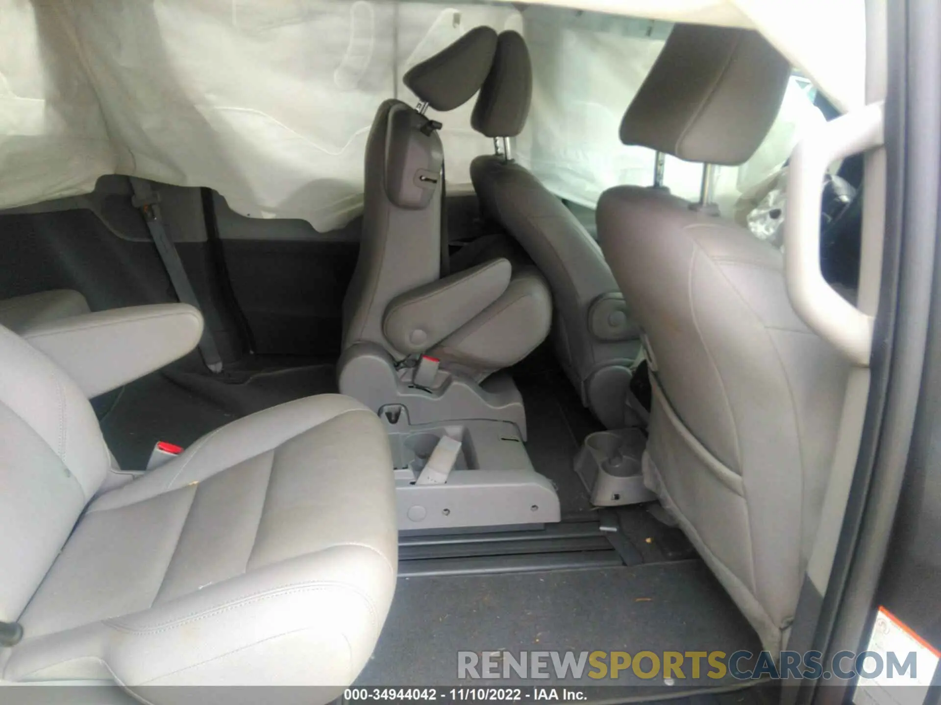 8 Фотография поврежденного автомобиля 5TDYZ3DC2LS070941 TOYOTA SIENNA 2020