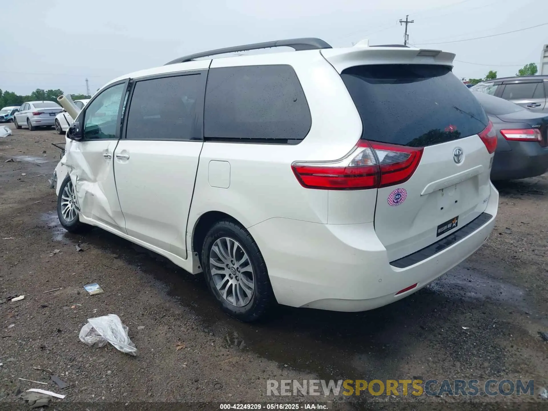 3 Photograph of a damaged car 5TDYZ3DC3LS048818 TOYOTA SIENNA 2020