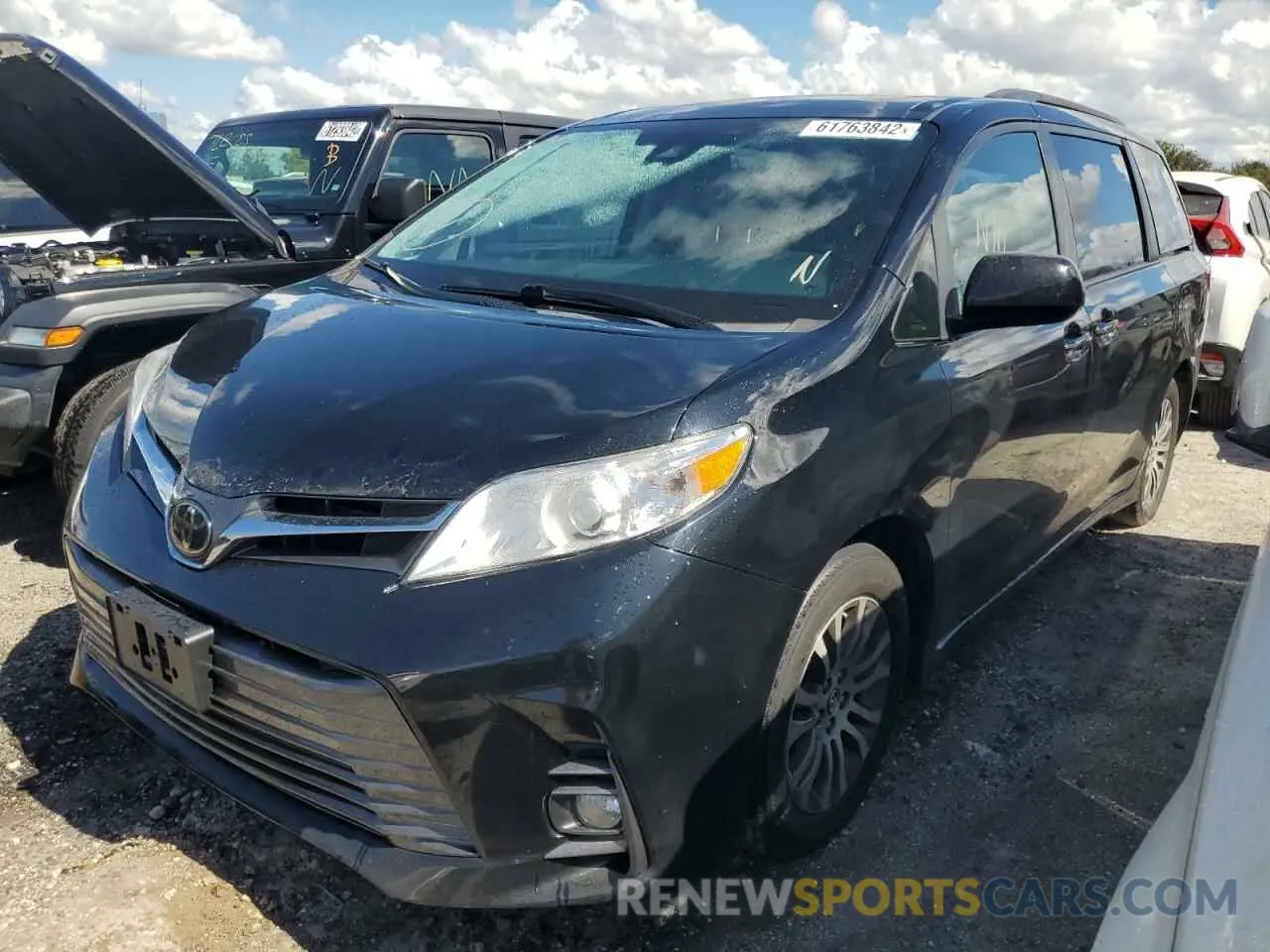 2 Photograph of a damaged car 5TDYZ3DC5LS035665 TOYOTA SIENNA 2020