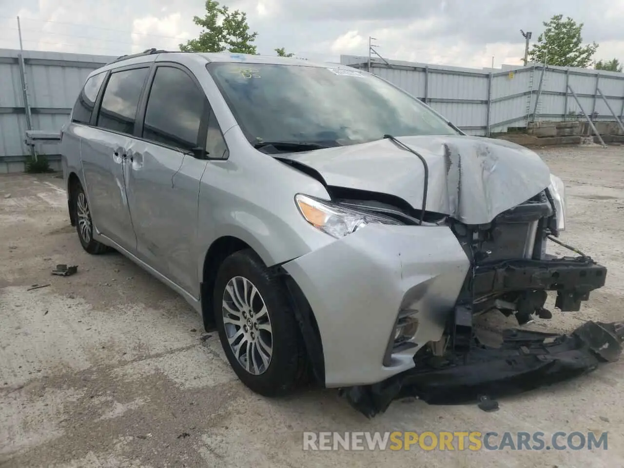 1 Photograph of a damaged car 5TDYZ3DC5LS046763 TOYOTA SIENNA 2020