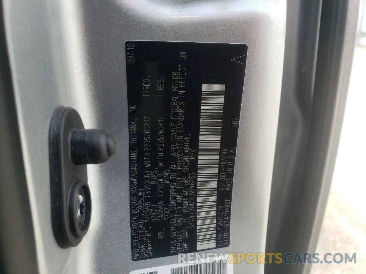 10 Photograph of a damaged car 5TDYZ3DC5LS046763 TOYOTA SIENNA 2020