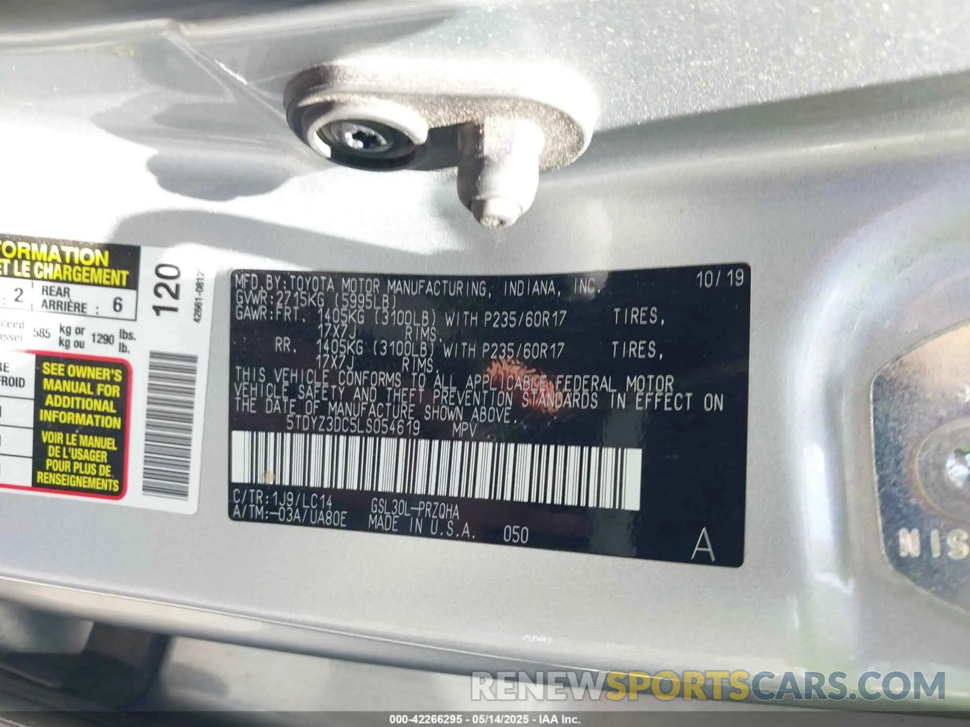 9 Photograph of a damaged car 5TDYZ3DC5LS054619 TOYOTA SIENNA 2020