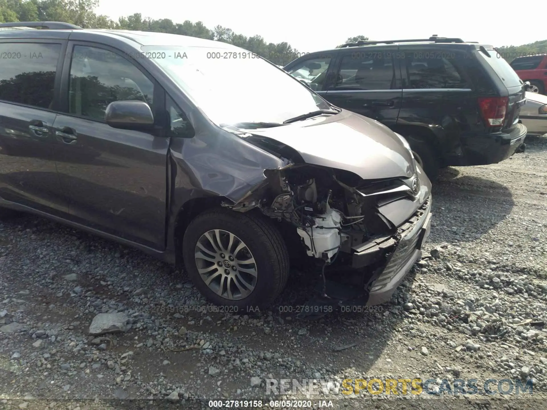 6 Photograph of a damaged car 5TDYZ3DC5LS064650 TOYOTA SIENNA 2020
