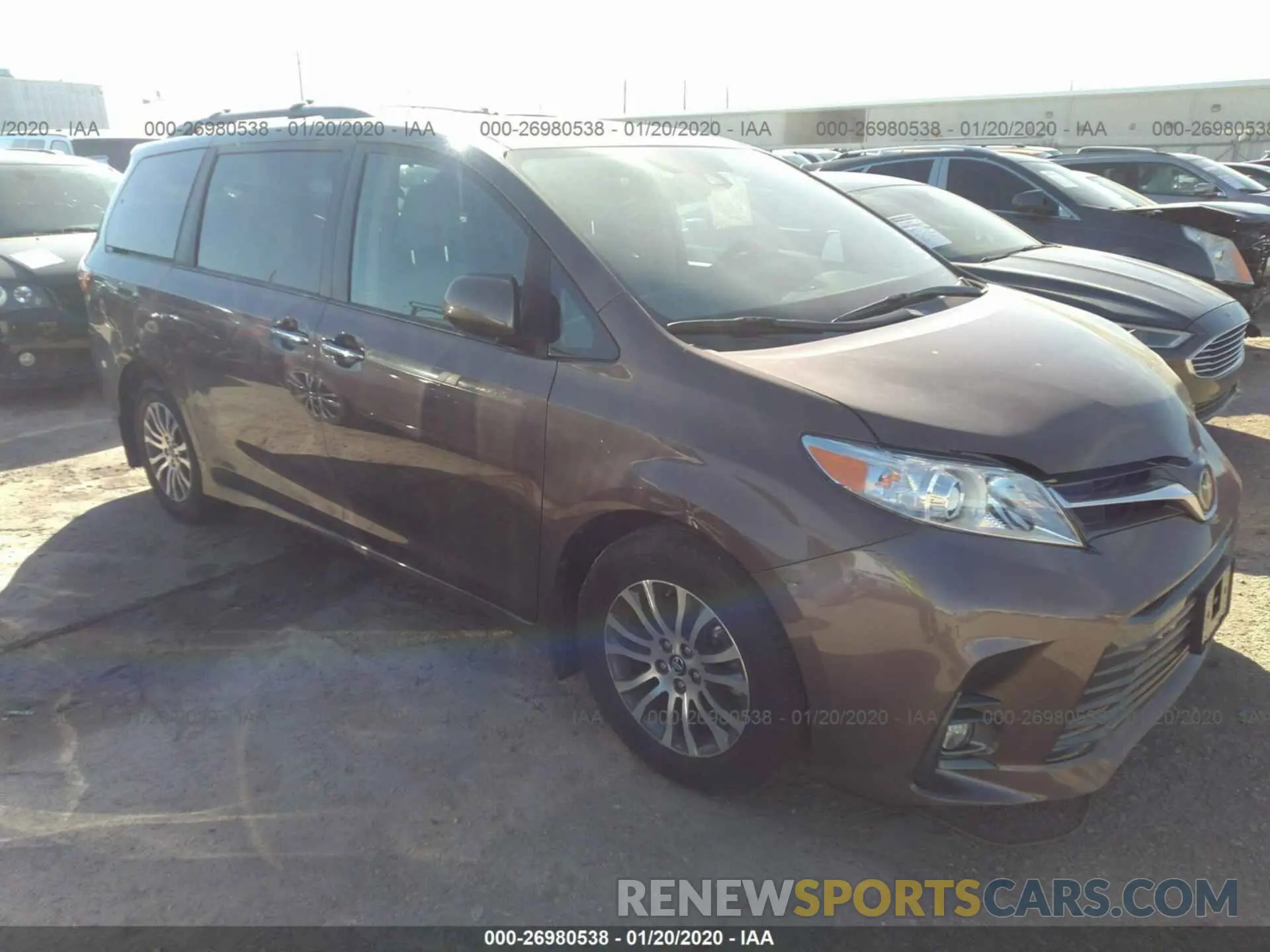 1 Photograph of a damaged car 5TDYZ3DC7LS032007 TOYOTA SIENNA 2020