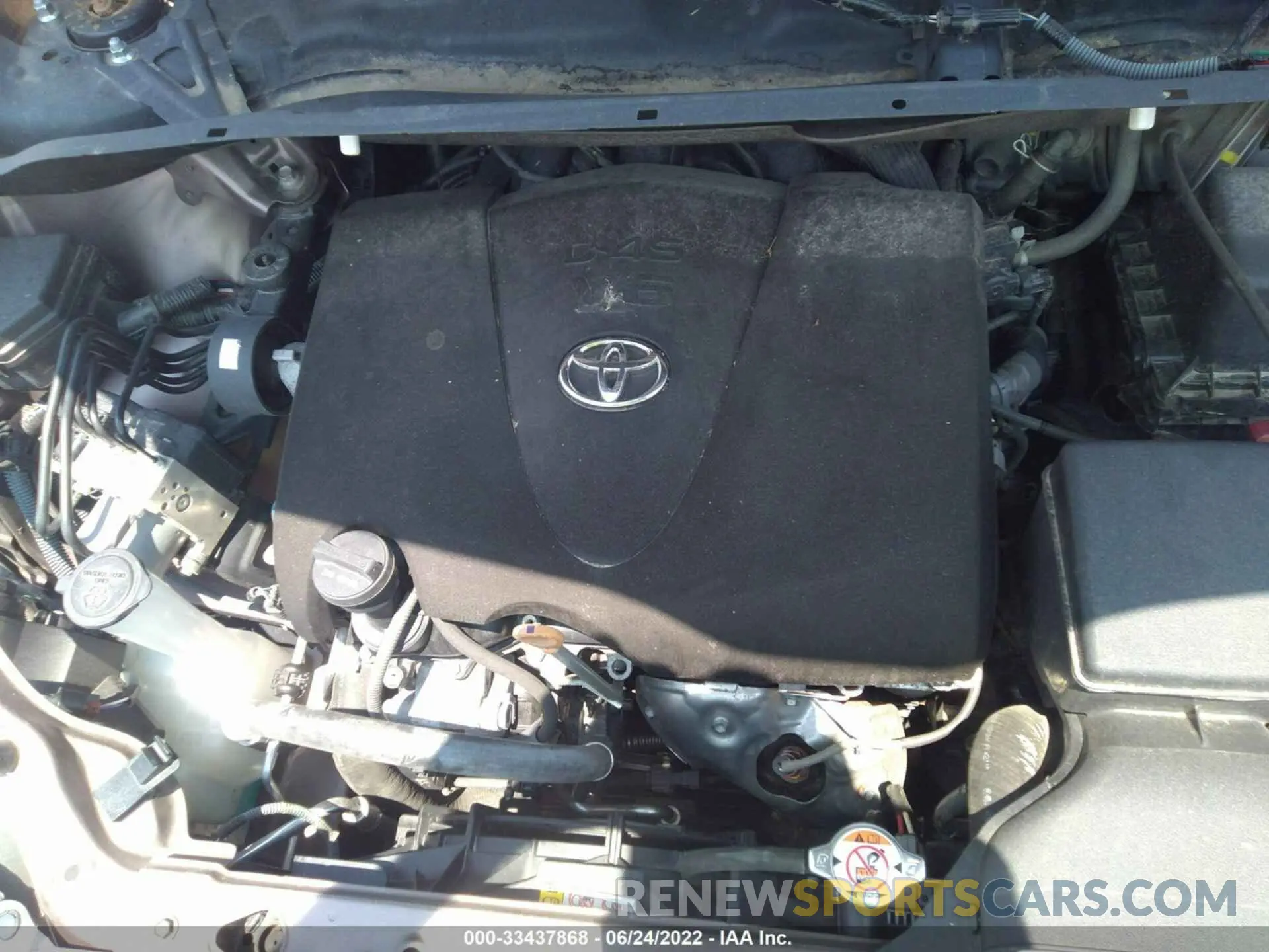 10 Photograph of a damaged car 5TDYZ3DC7LS036610 TOYOTA SIENNA 2020