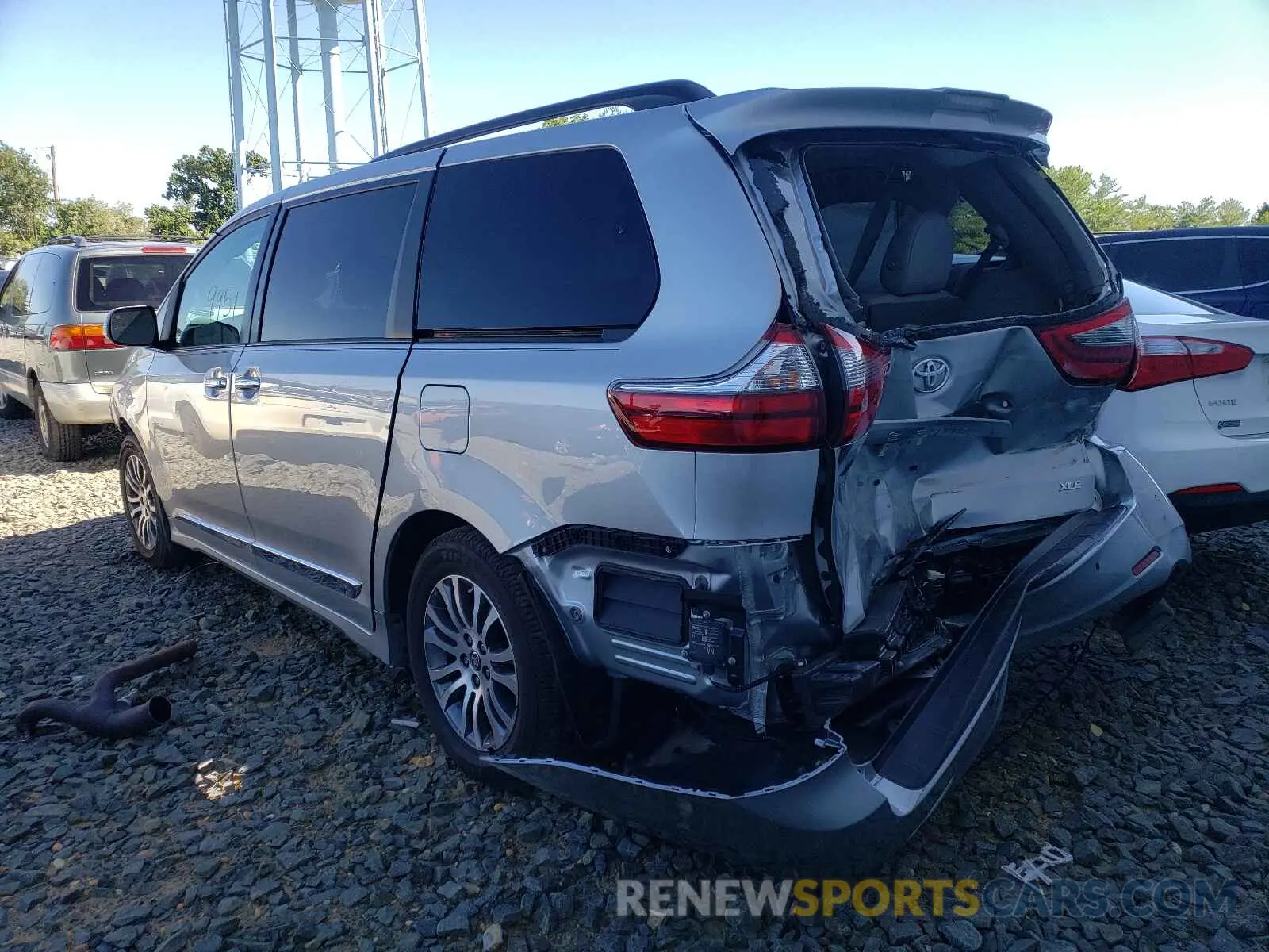 3 Photograph of a damaged car 5TDYZ3DC7LS058249 TOYOTA SIENNA 2020