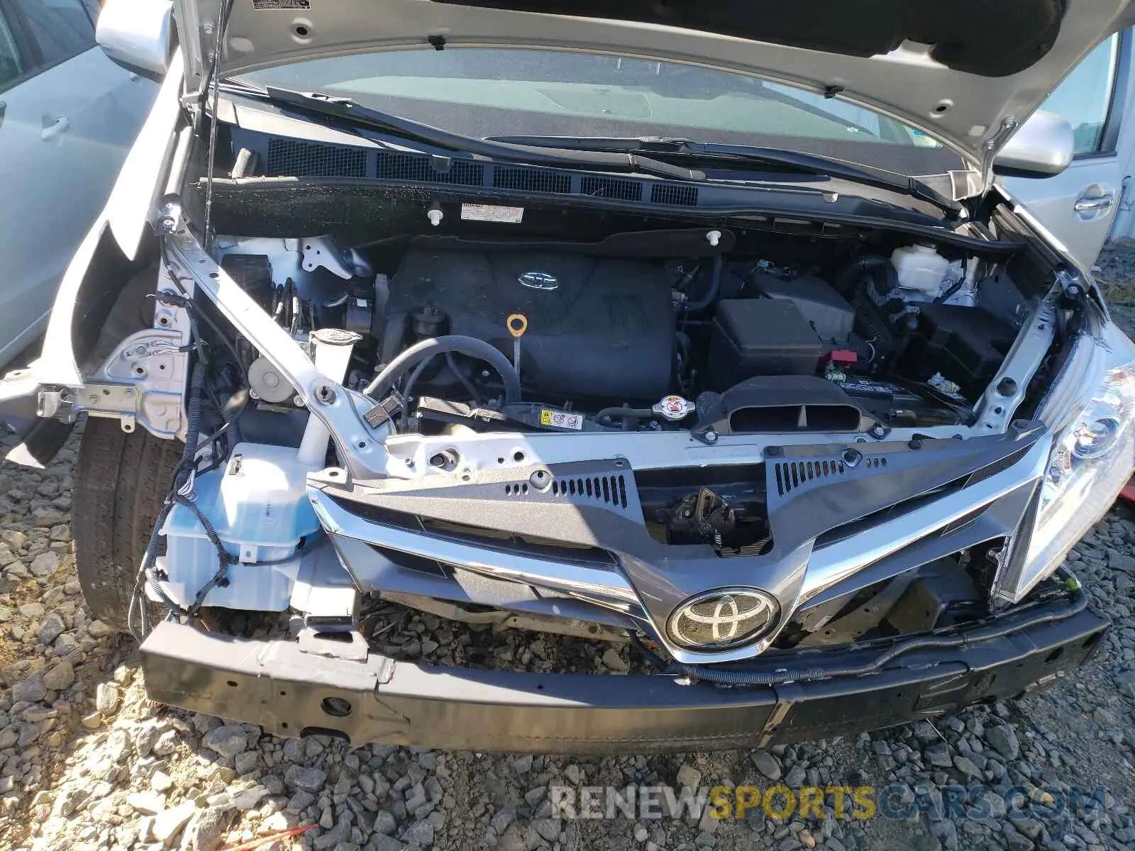 7 Photograph of a damaged car 5TDYZ3DC7LS058249 TOYOTA SIENNA 2020