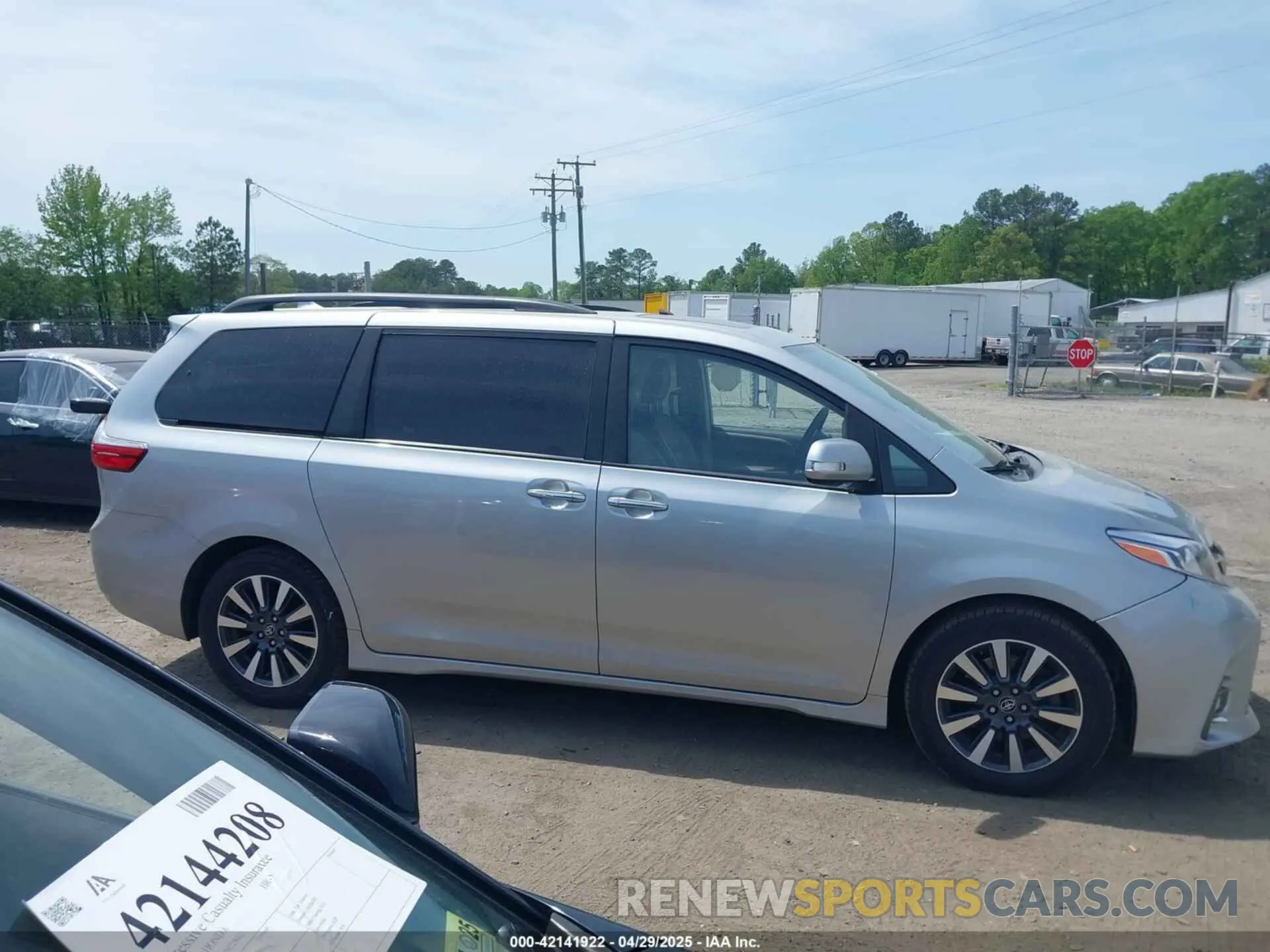 13 Фотография поврежденного автомобиля 5TDYZ3DC8LS029598 TOYOTA SIENNA 2020