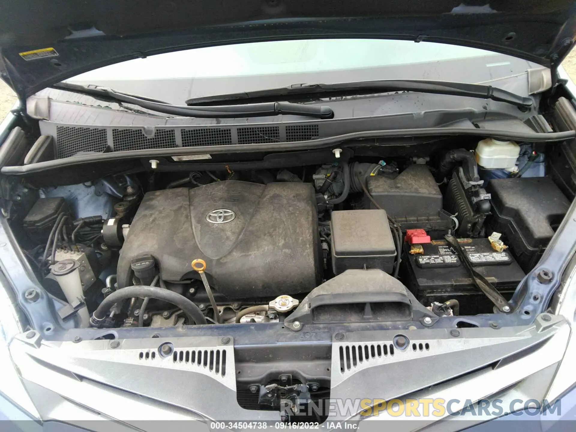 10 Photograph of a damaged car 5TDYZ3DC8LS033893 TOYOTA SIENNA 2020