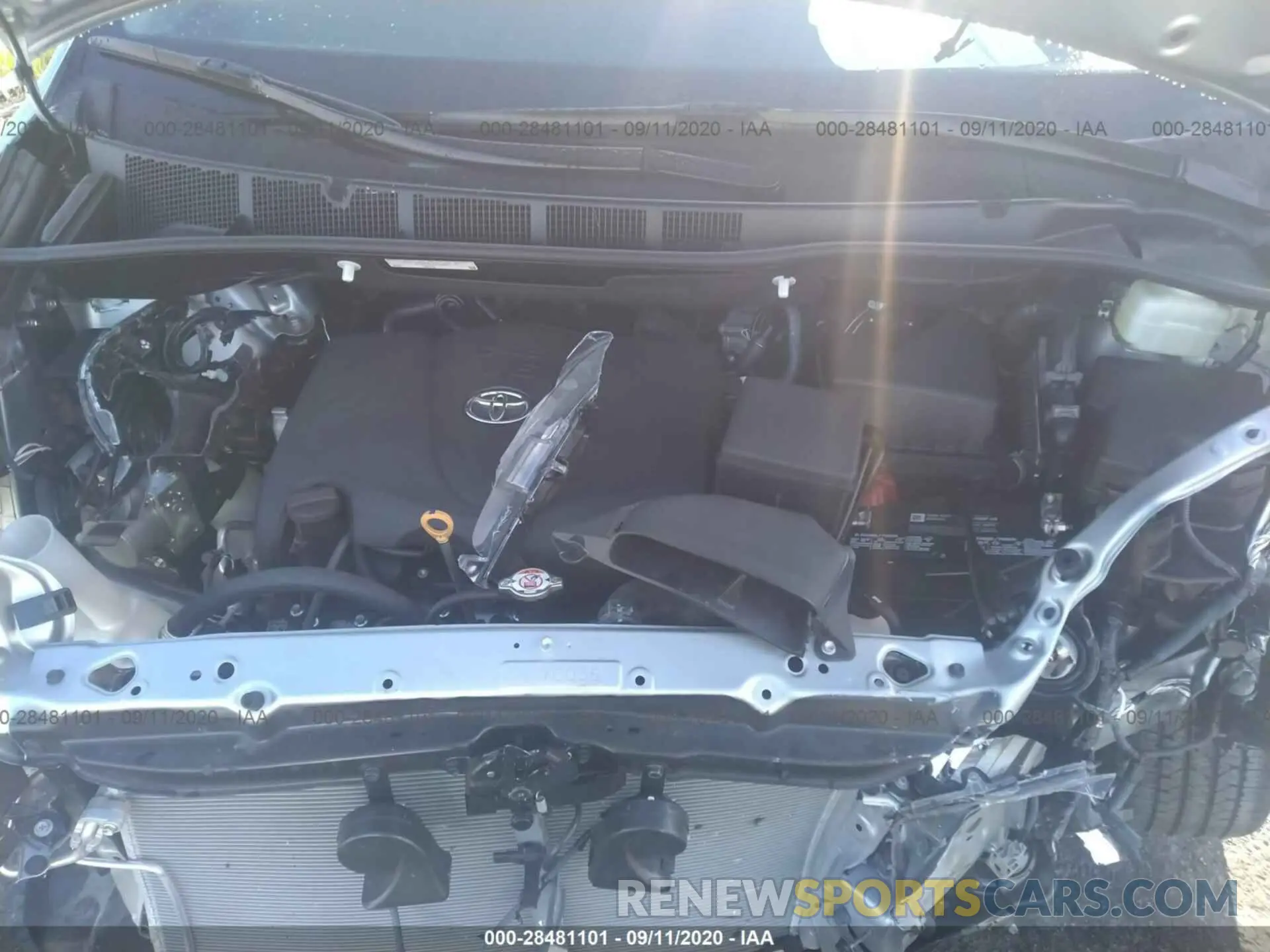 10 Photograph of a damaged car 5TDYZ3DC8LS072936 TOYOTA SIENNA 2020
