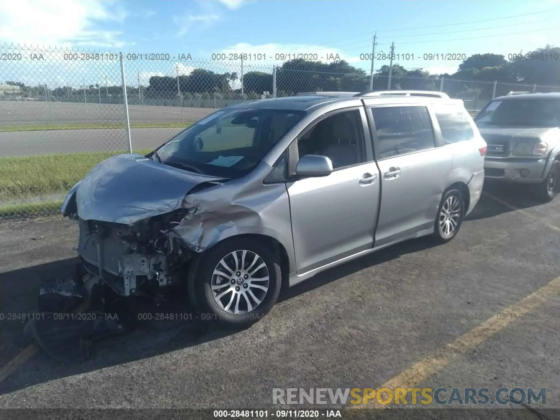 2 Photograph of a damaged car 5TDYZ3DC8LS072936 TOYOTA SIENNA 2020