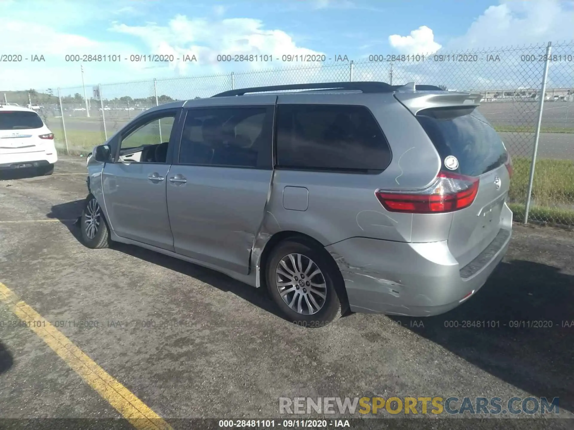 3 Photograph of a damaged car 5TDYZ3DC8LS072936 TOYOTA SIENNA 2020