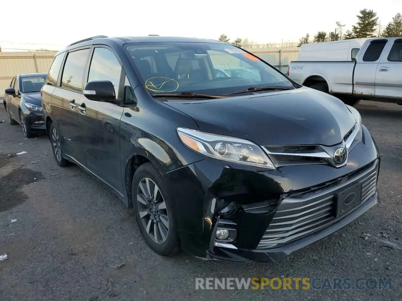 1 Photograph of a damaged car 5TDYZ3DCXLS025732 TOYOTA SIENNA 2020
