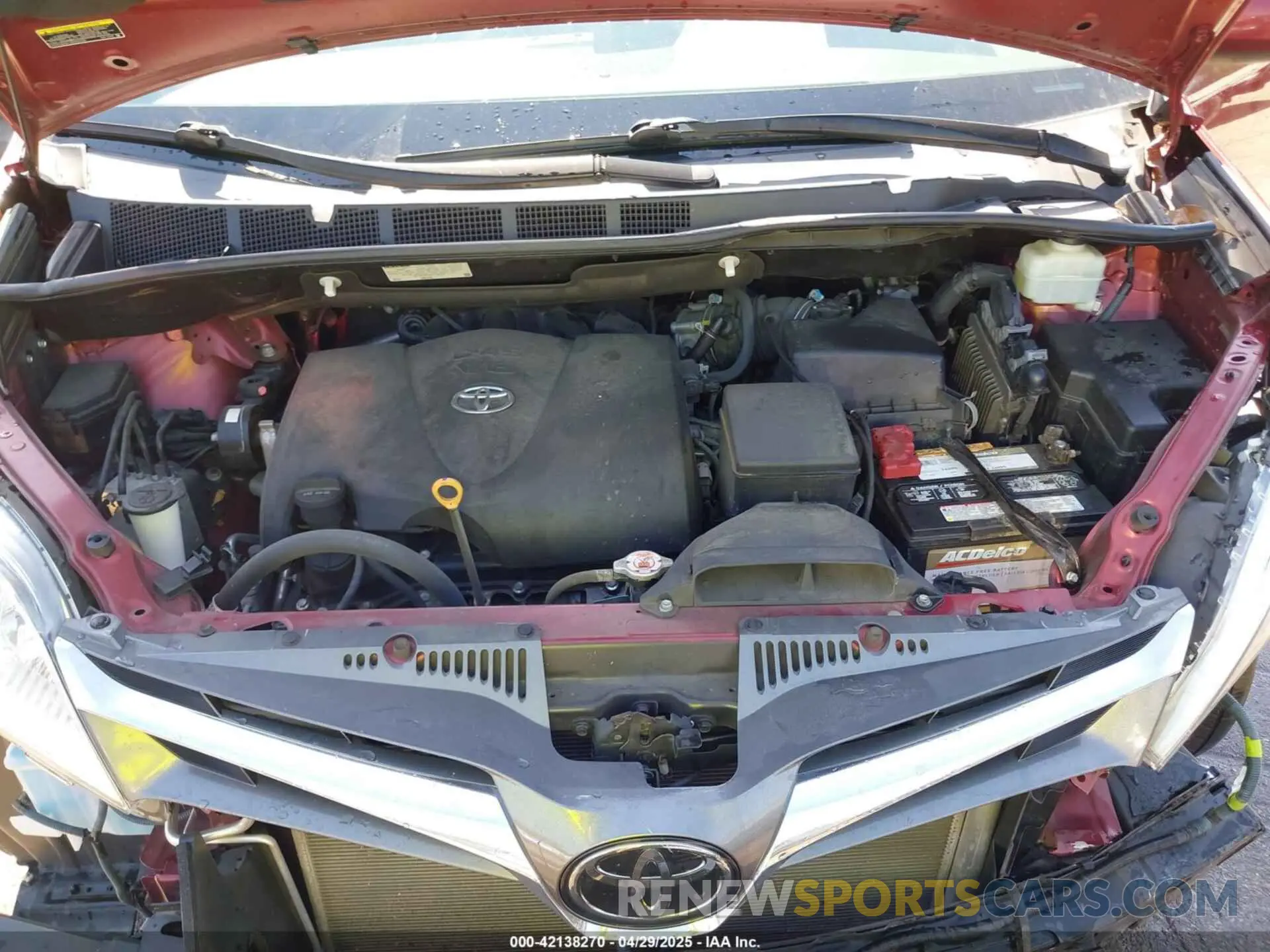 10 Photograph of a damaged car 5TDYZ3DCXLS031692 TOYOTA SIENNA 2020