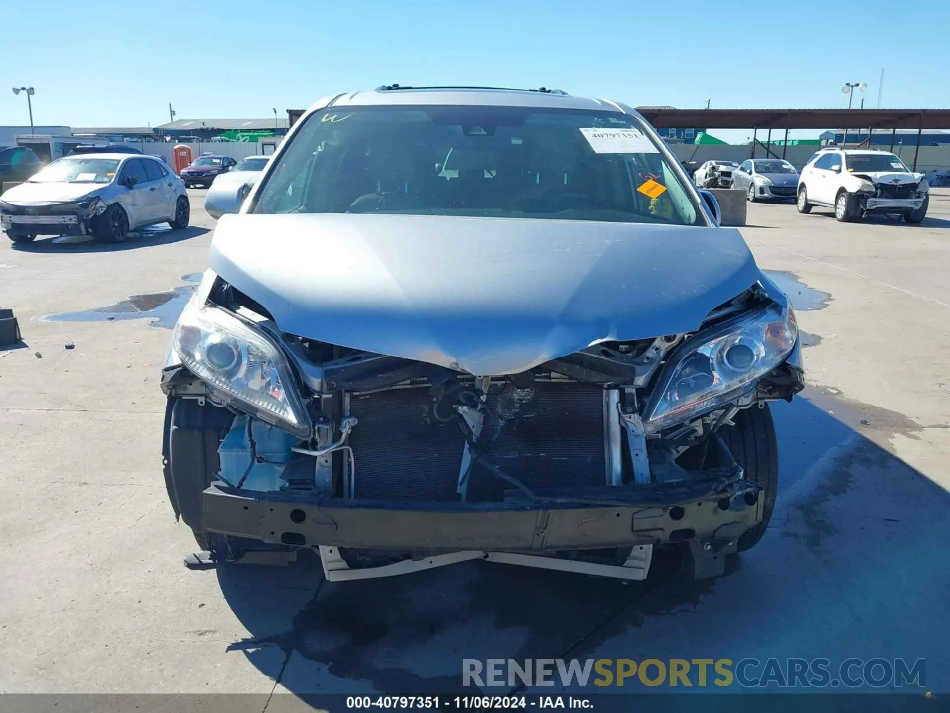 11 Фотография поврежденного автомобиля 5TDYZ3DCXLS075269 TOYOTA SIENNA 2020