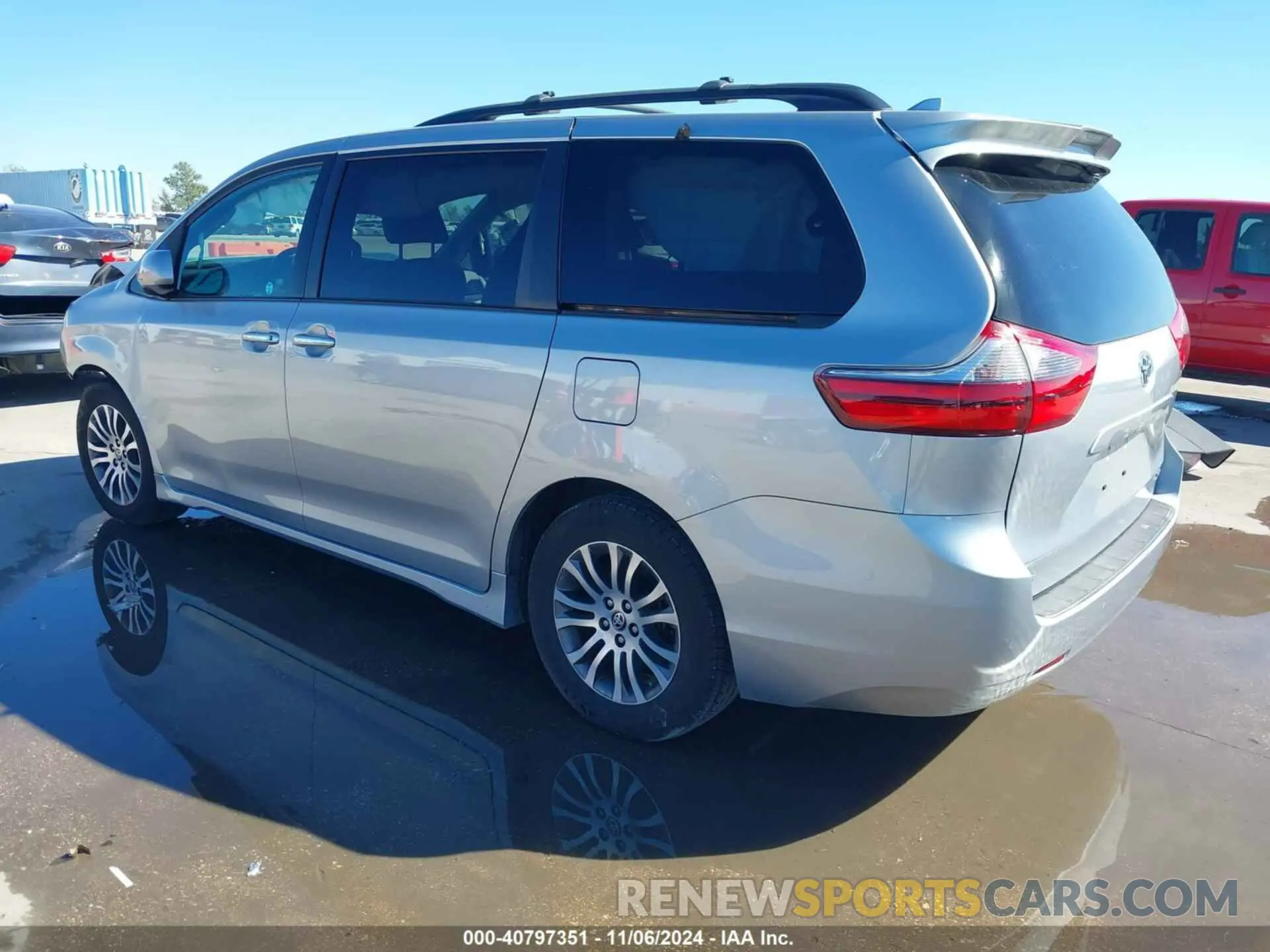 3 Фотография поврежденного автомобиля 5TDYZ3DCXLS075269 TOYOTA SIENNA 2020