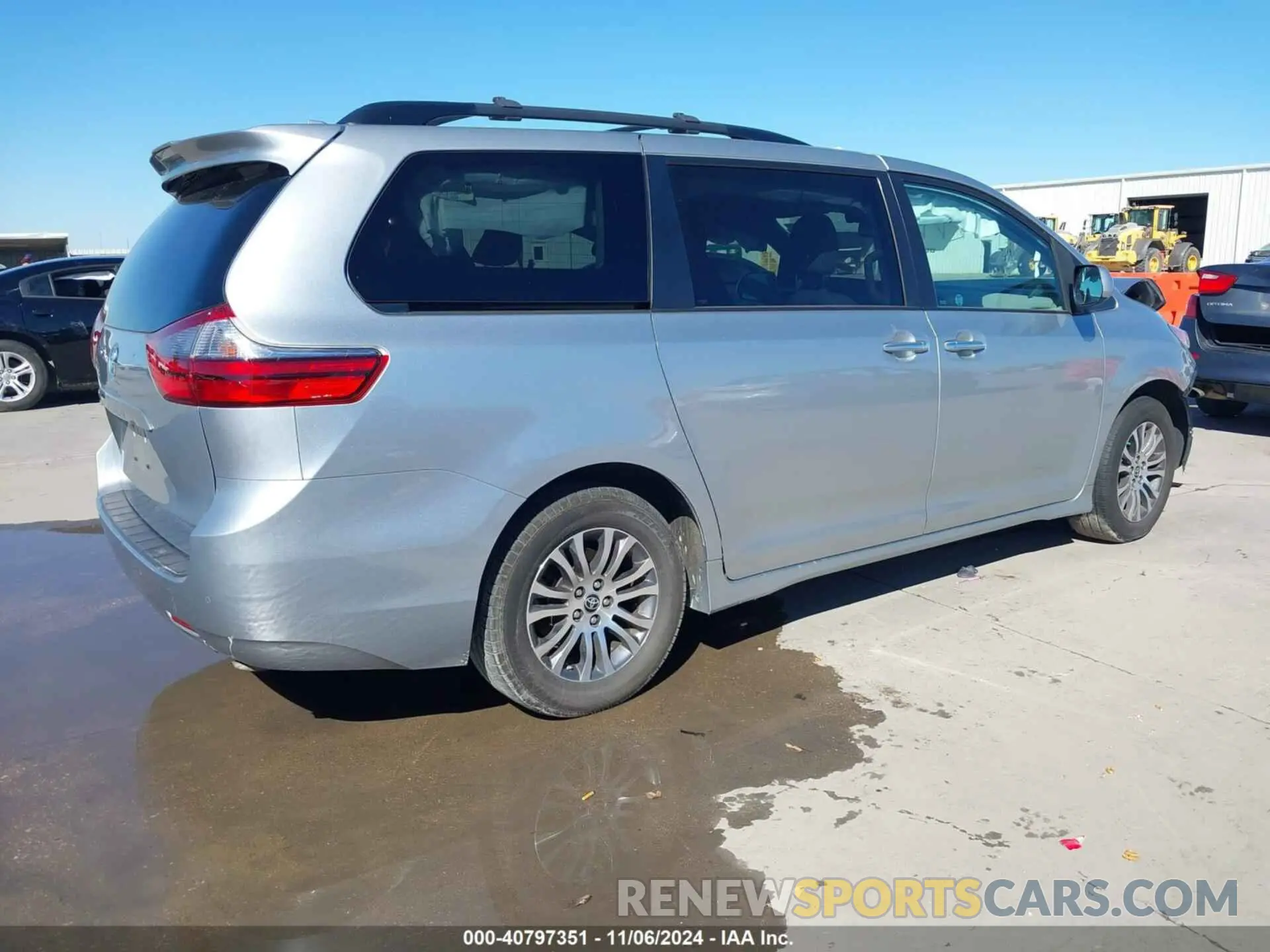 4 Фотография поврежденного автомобиля 5TDYZ3DCXLS075269 TOYOTA SIENNA 2020