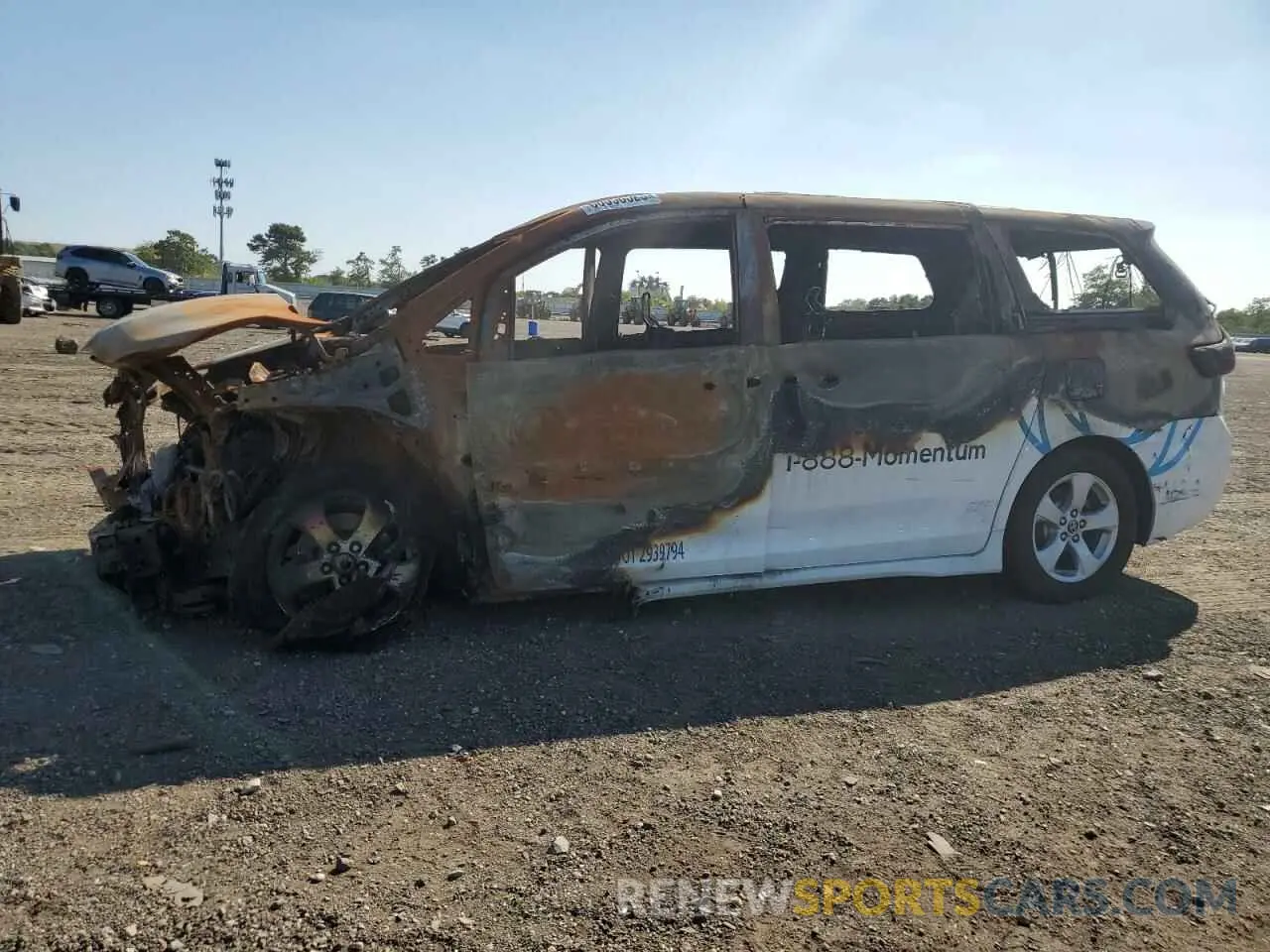 1 Photograph of a damaged car 5TDZZ3DC1LS034615 TOYOTA SIENNA 2020