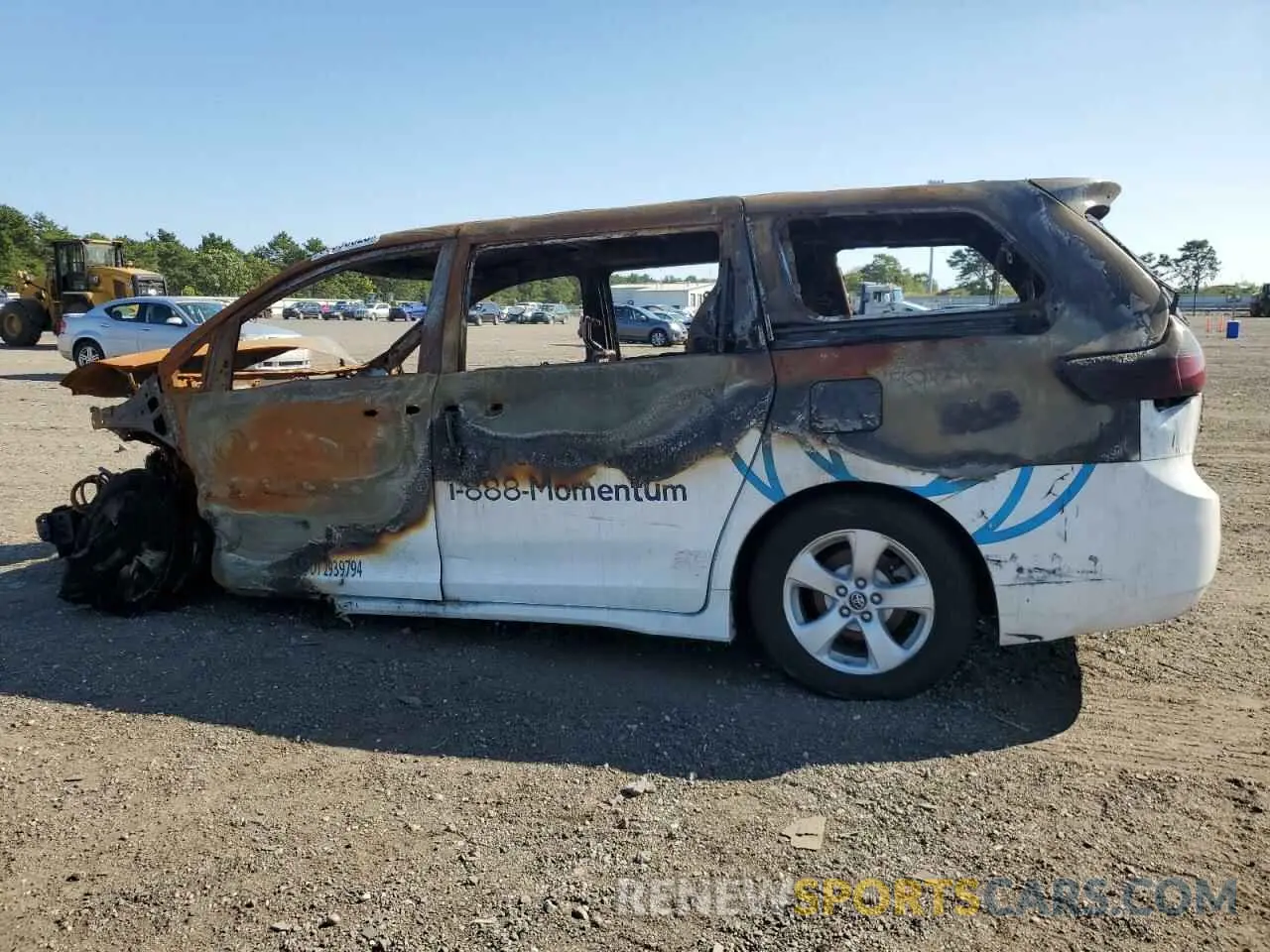 2 Photograph of a damaged car 5TDZZ3DC1LS034615 TOYOTA SIENNA 2020