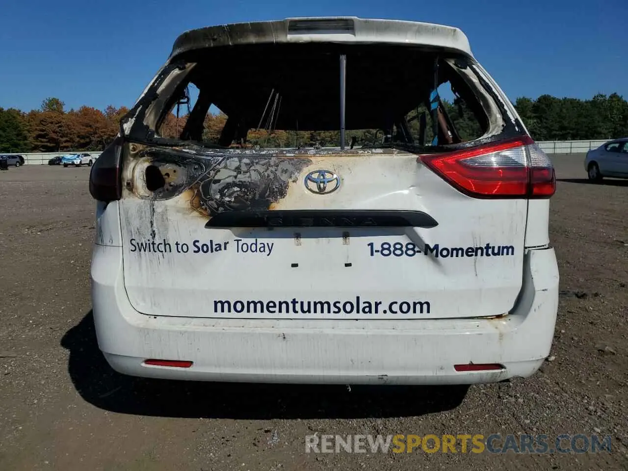 6 Photograph of a damaged car 5TDZZ3DC1LS034615 TOYOTA SIENNA 2020