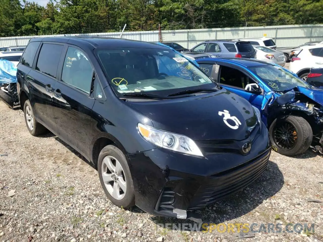 1 Photograph of a damaged car 5TDZZ3DC4LS066510 TOYOTA SIENNA 2020