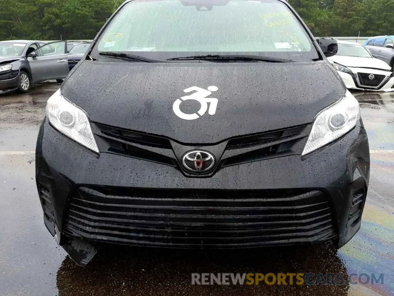 9 Photograph of a damaged car 5TDZZ3DC4LS066510 TOYOTA SIENNA 2020