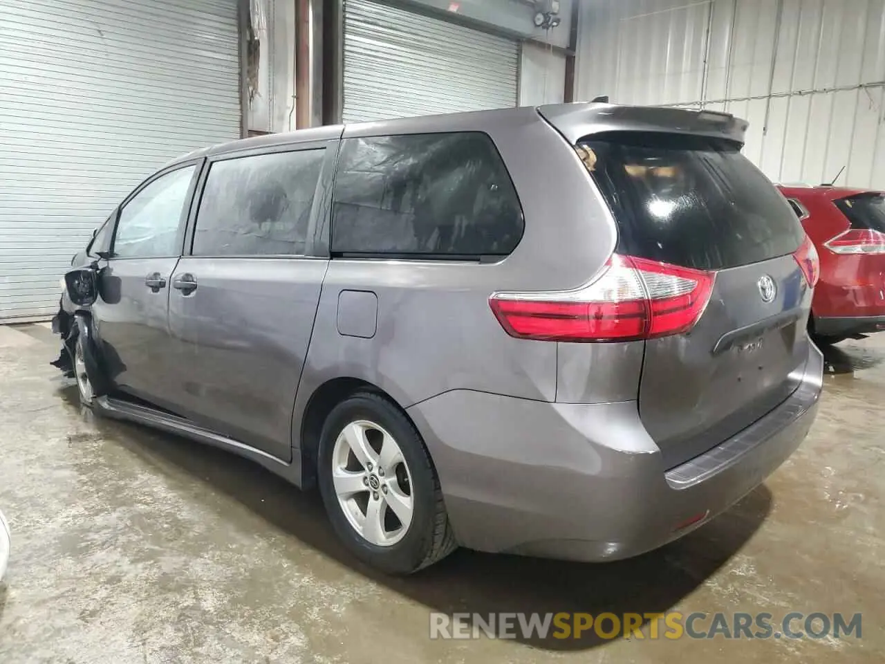 2 Photograph of a damaged car 5TDZZ3DC6LS082787 TOYOTA SIENNA 2020