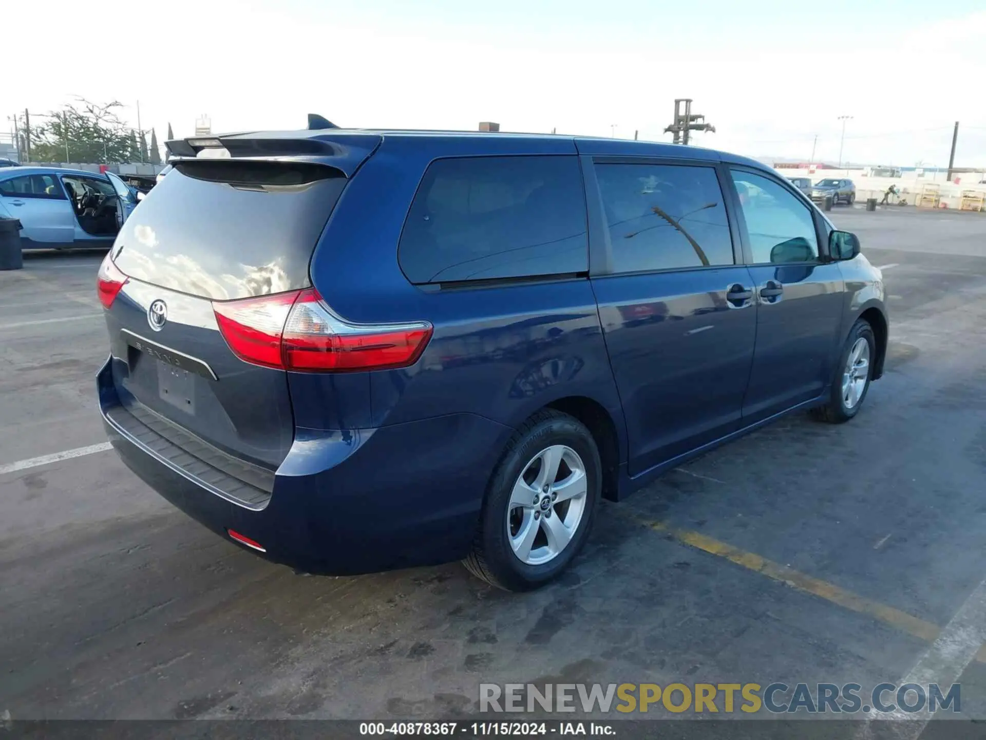 4 Фотография поврежденного автомобиля 5TDZZ3DC9LS047001 TOYOTA SIENNA 2020