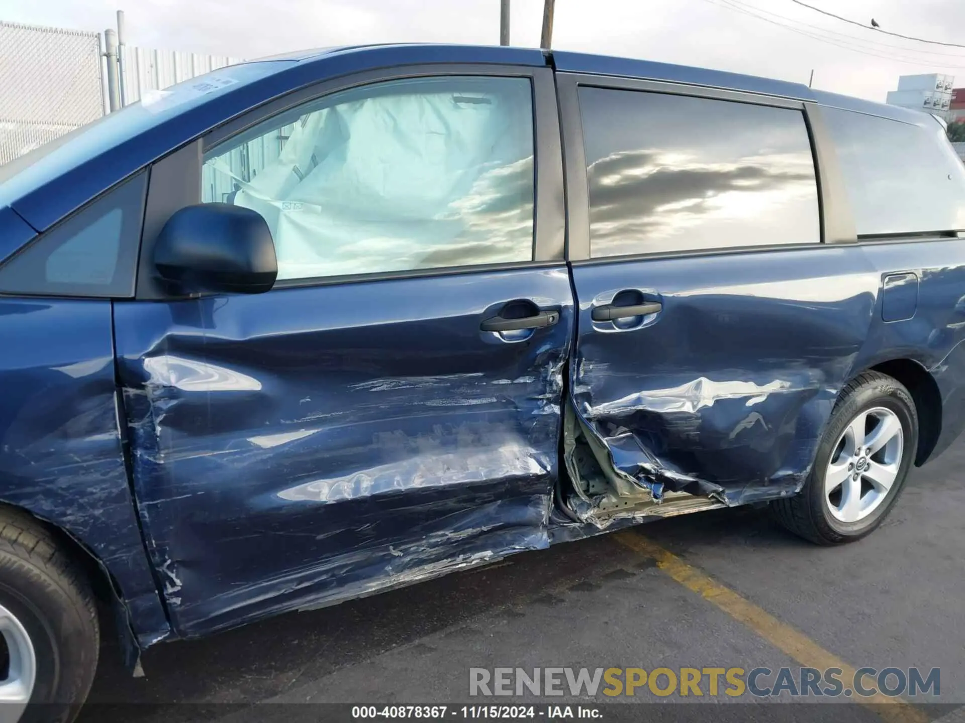 6 Фотография поврежденного автомобиля 5TDZZ3DC9LS047001 TOYOTA SIENNA 2020