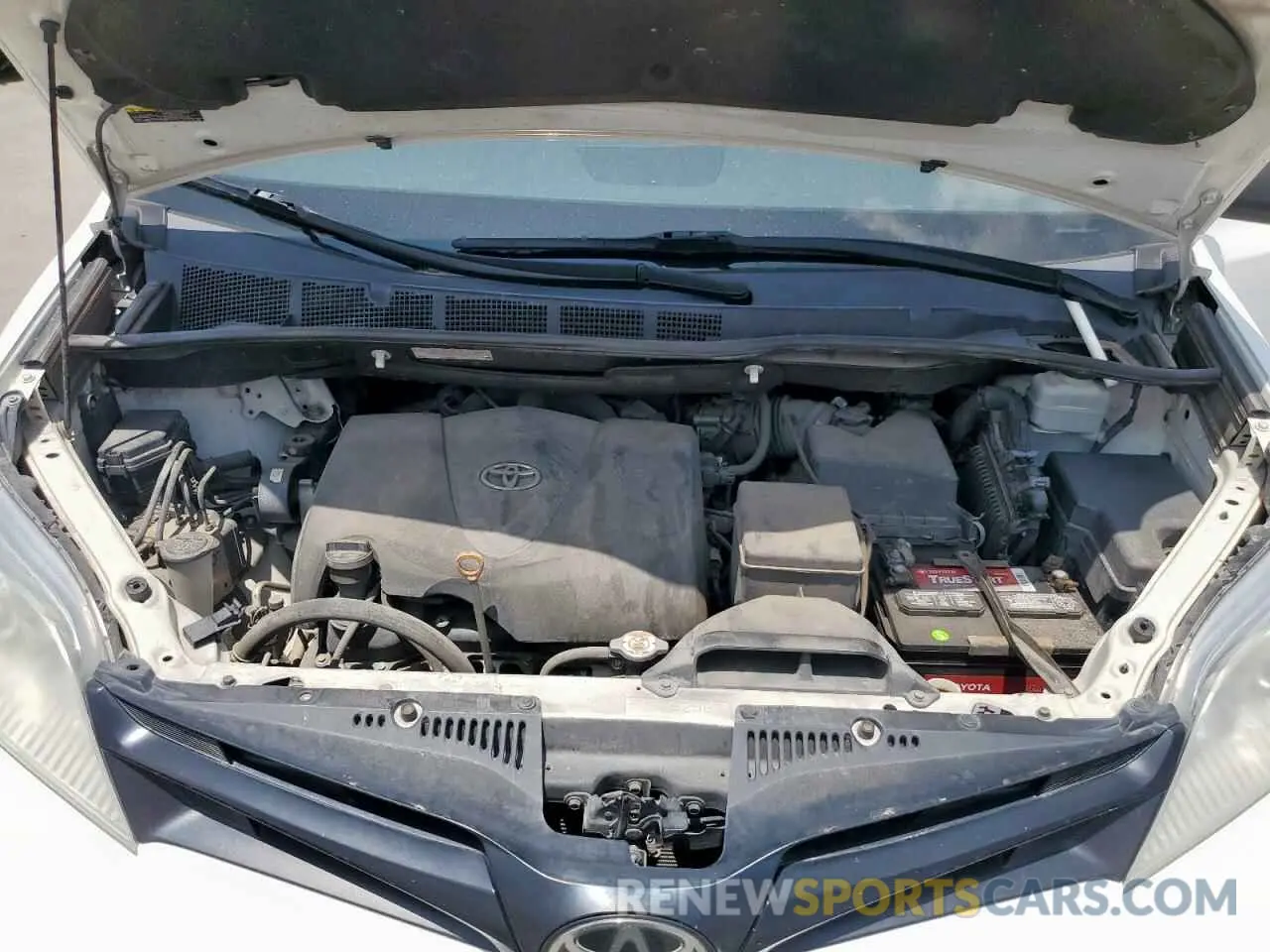 12 Photograph of a damaged car 5TDZZ3DCXLS034791 TOYOTA SIENNA 2020