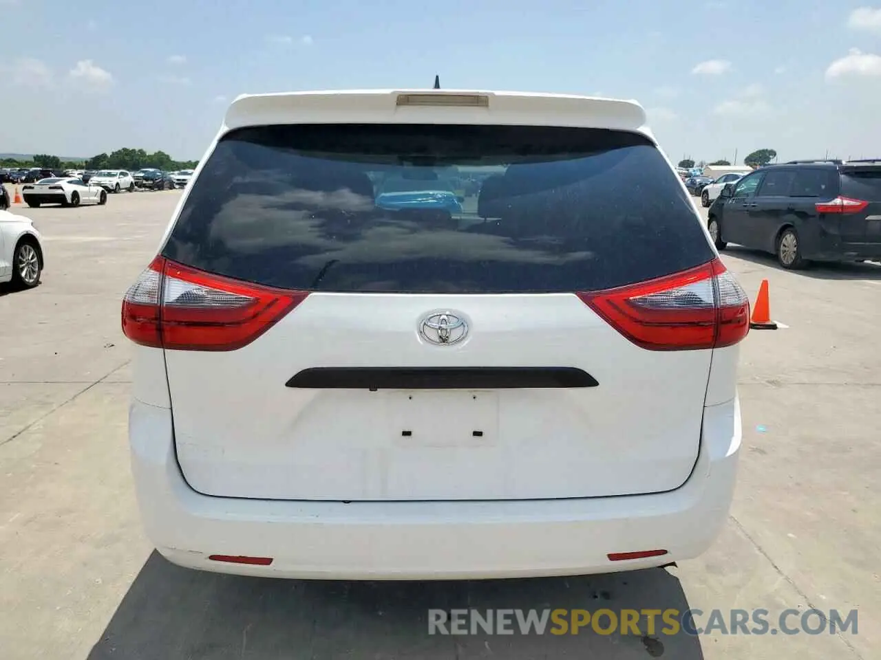 6 Photograph of a damaged car 5TDZZ3DCXLS034791 TOYOTA SIENNA 2020