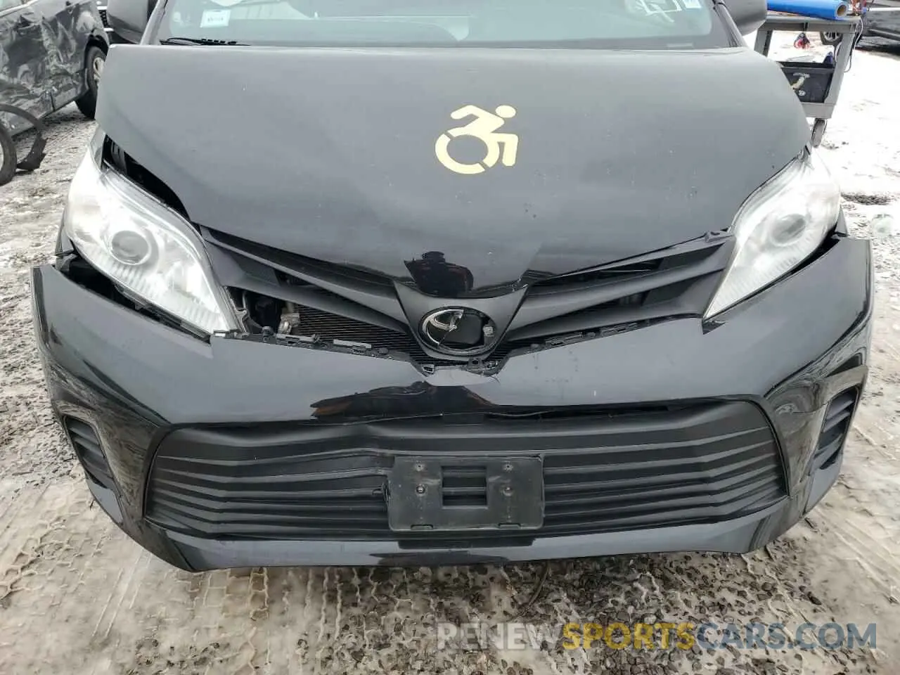 12 Photograph of a damaged car 5TDZZ3DCXLS037187 TOYOTA SIENNA 2020