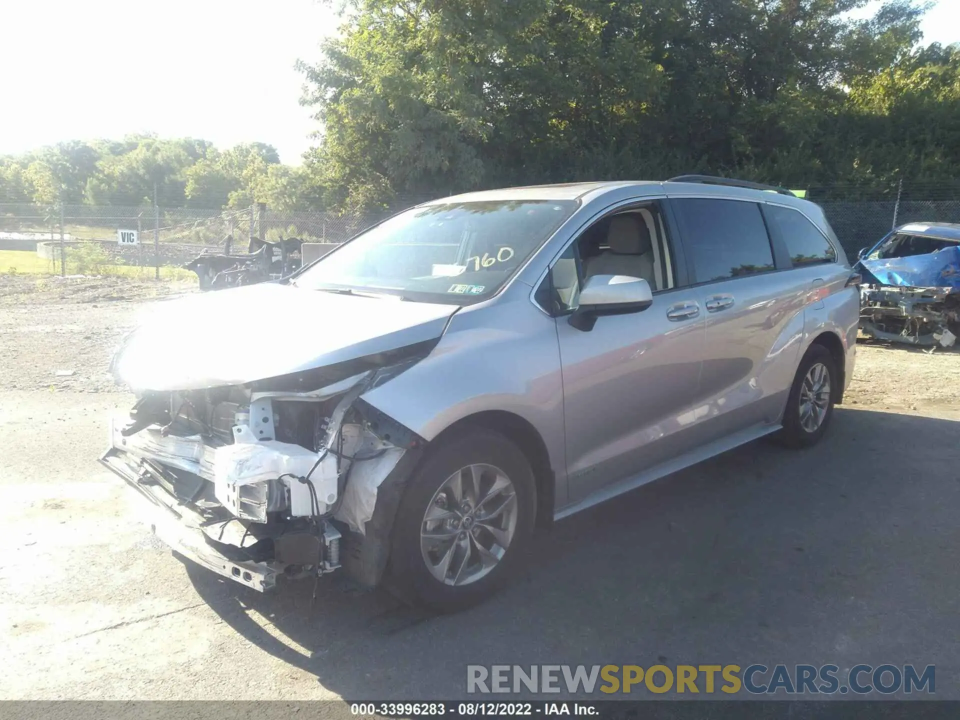 2 Photograph of a damaged car 5TDBRKEC5MS056760 TOYOTA SIENNA 2021