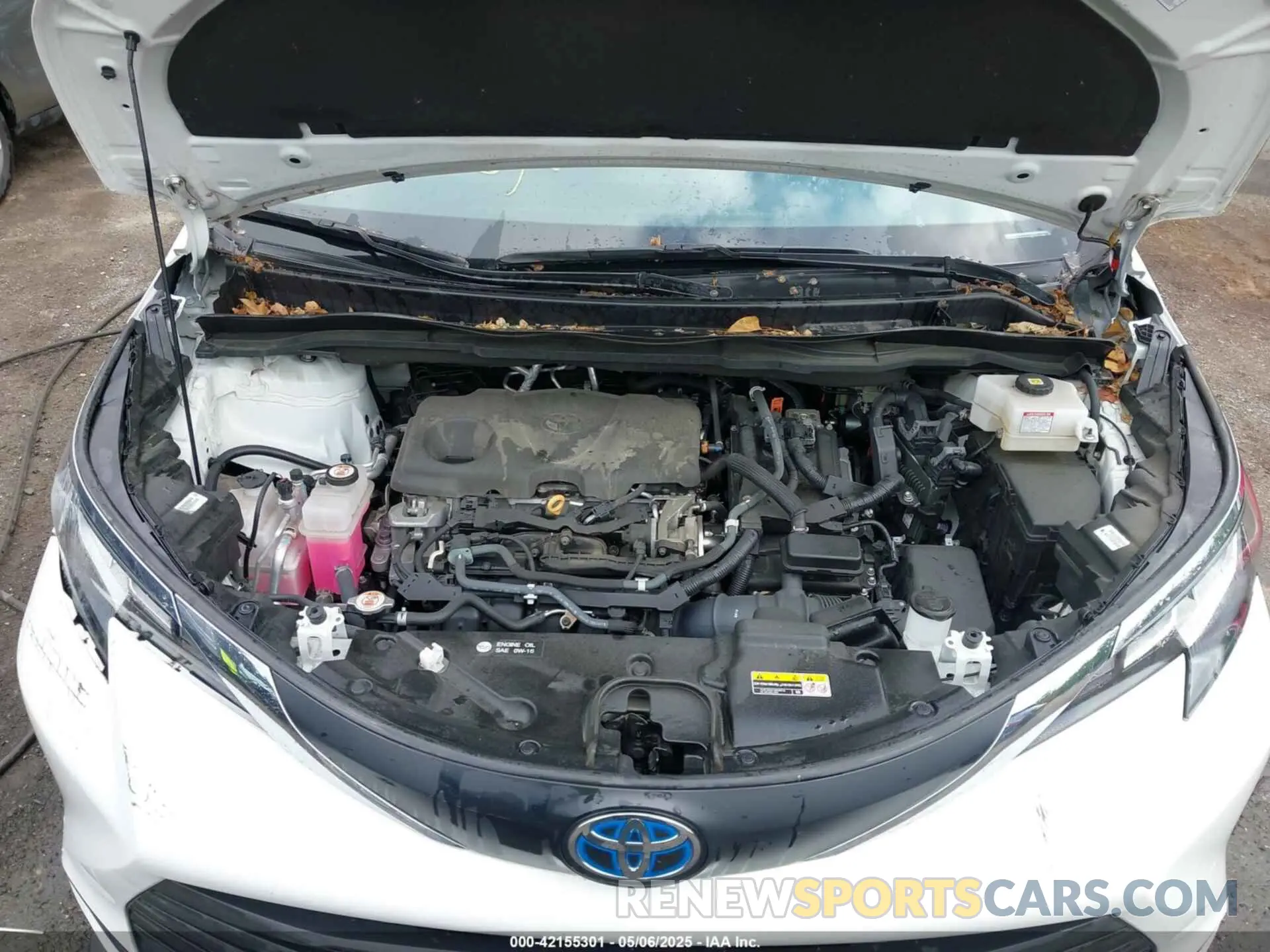10 Photograph of a damaged car 5TDBRKEC8MS008394 TOYOTA SIENNA 2021