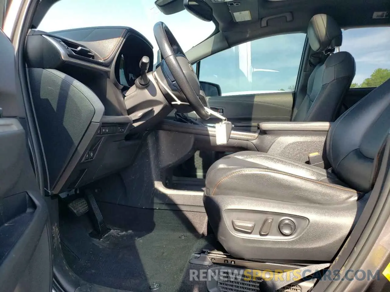 7 Photograph of a damaged car 5TDDRKEC0MS023190 TOYOTA SIENNA 2021