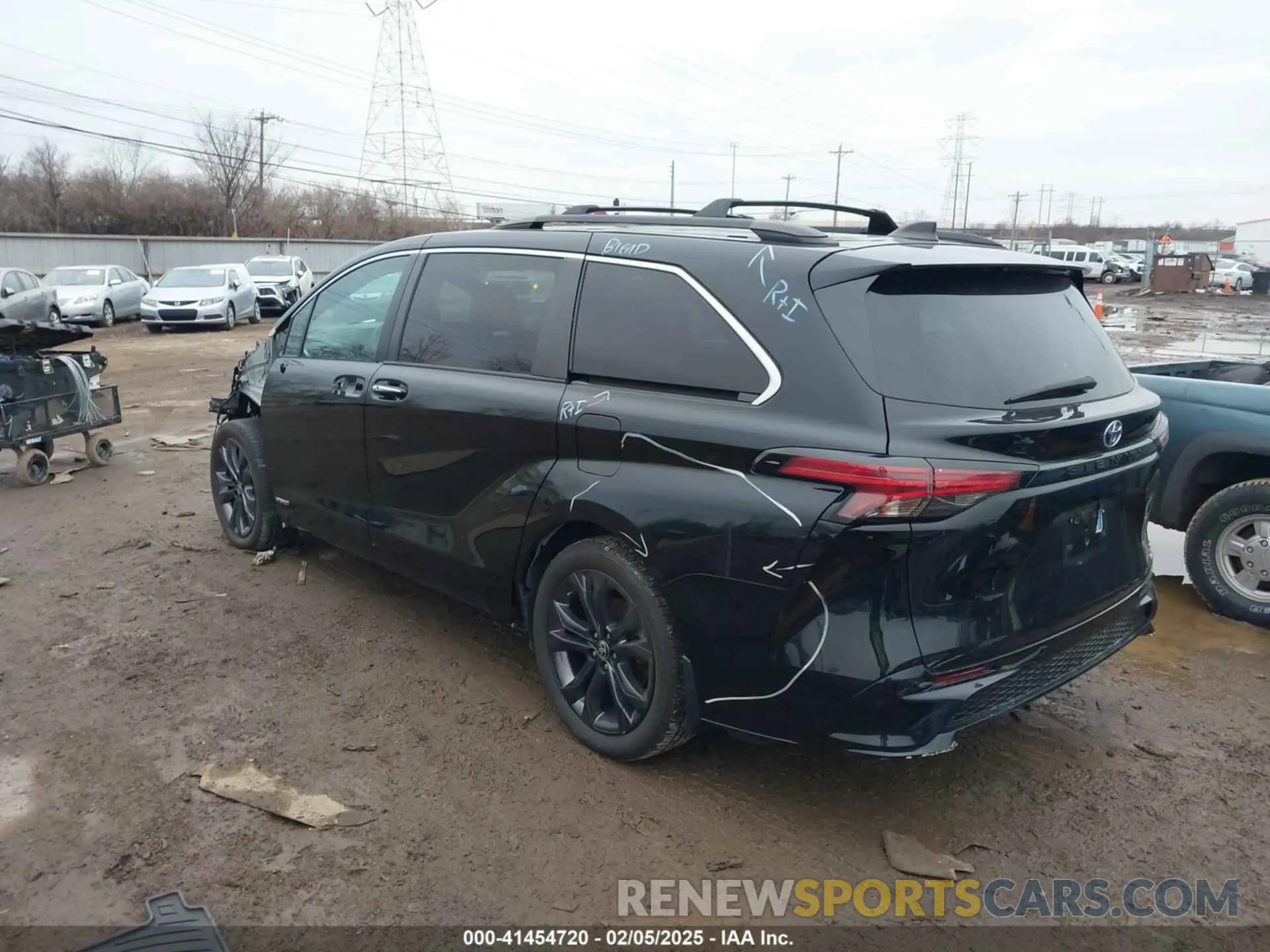 3 Фотография поврежденного автомобиля 5TDDRKEC7MS036230 TOYOTA SIENNA 2021